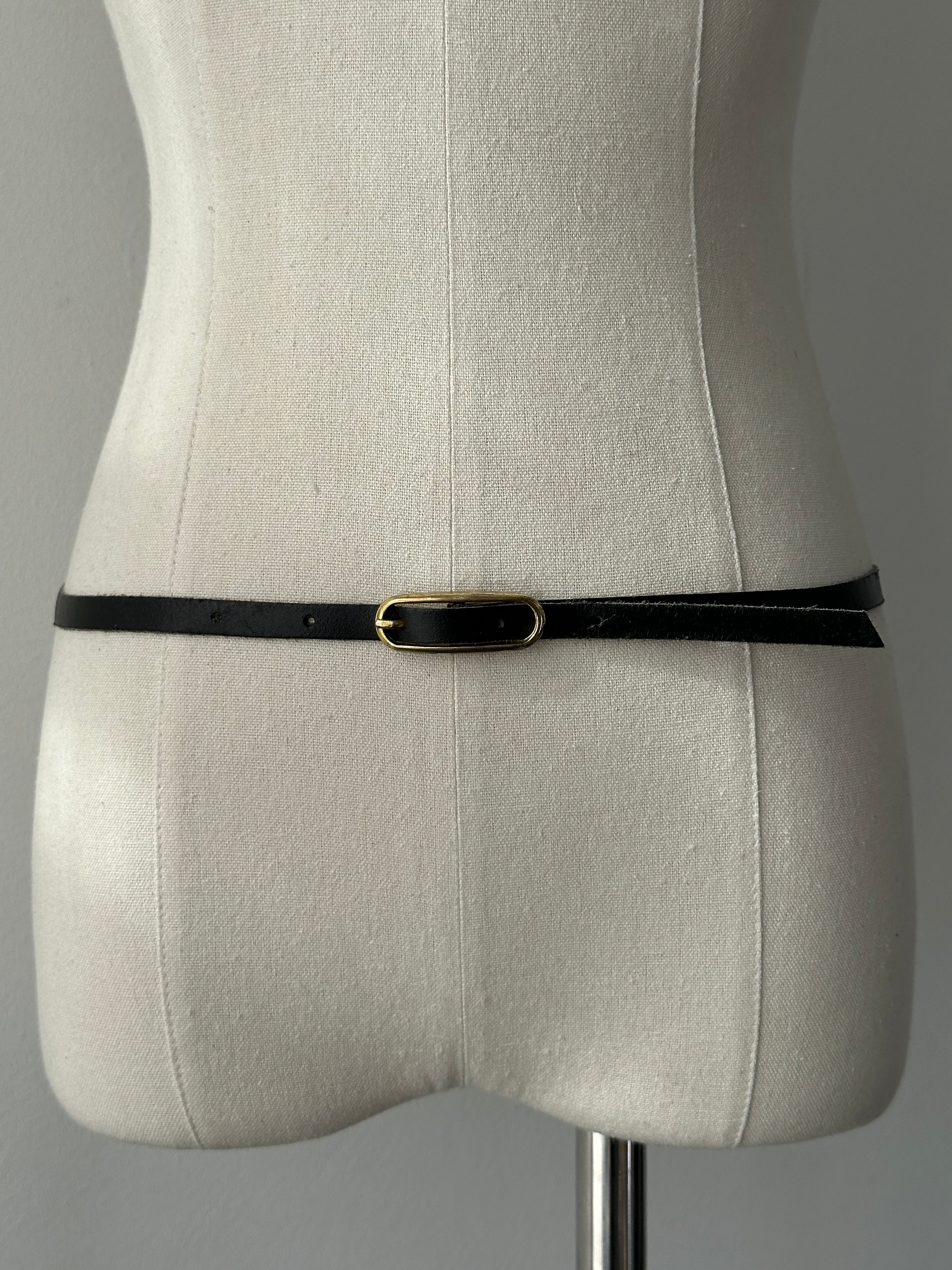 Vintage 1990s Leather Skinny Belt - W27-30