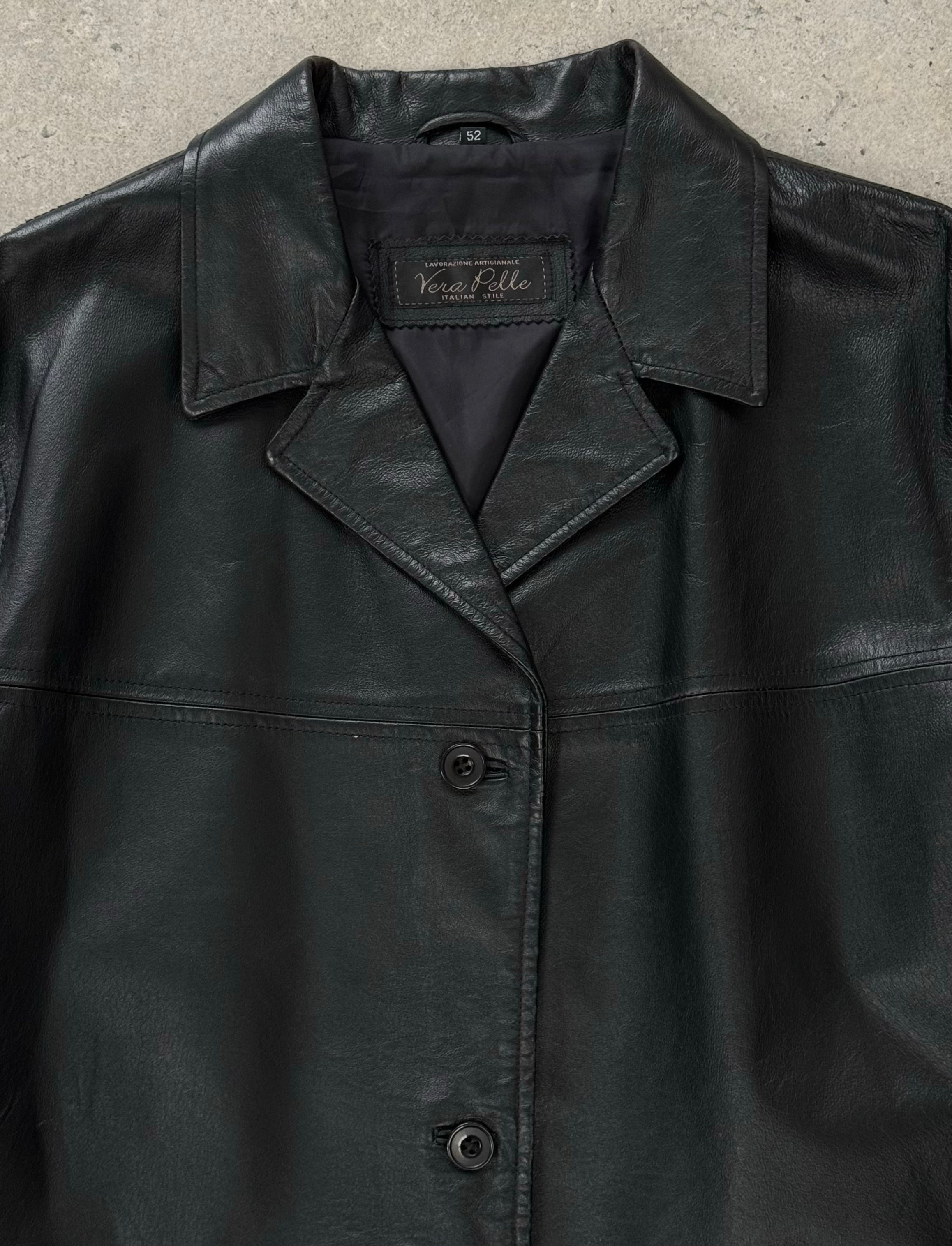 Vintage Italian 1990s single-breasted leather jacket in size L, classic style with a timeless leather finish and detailed stitching.