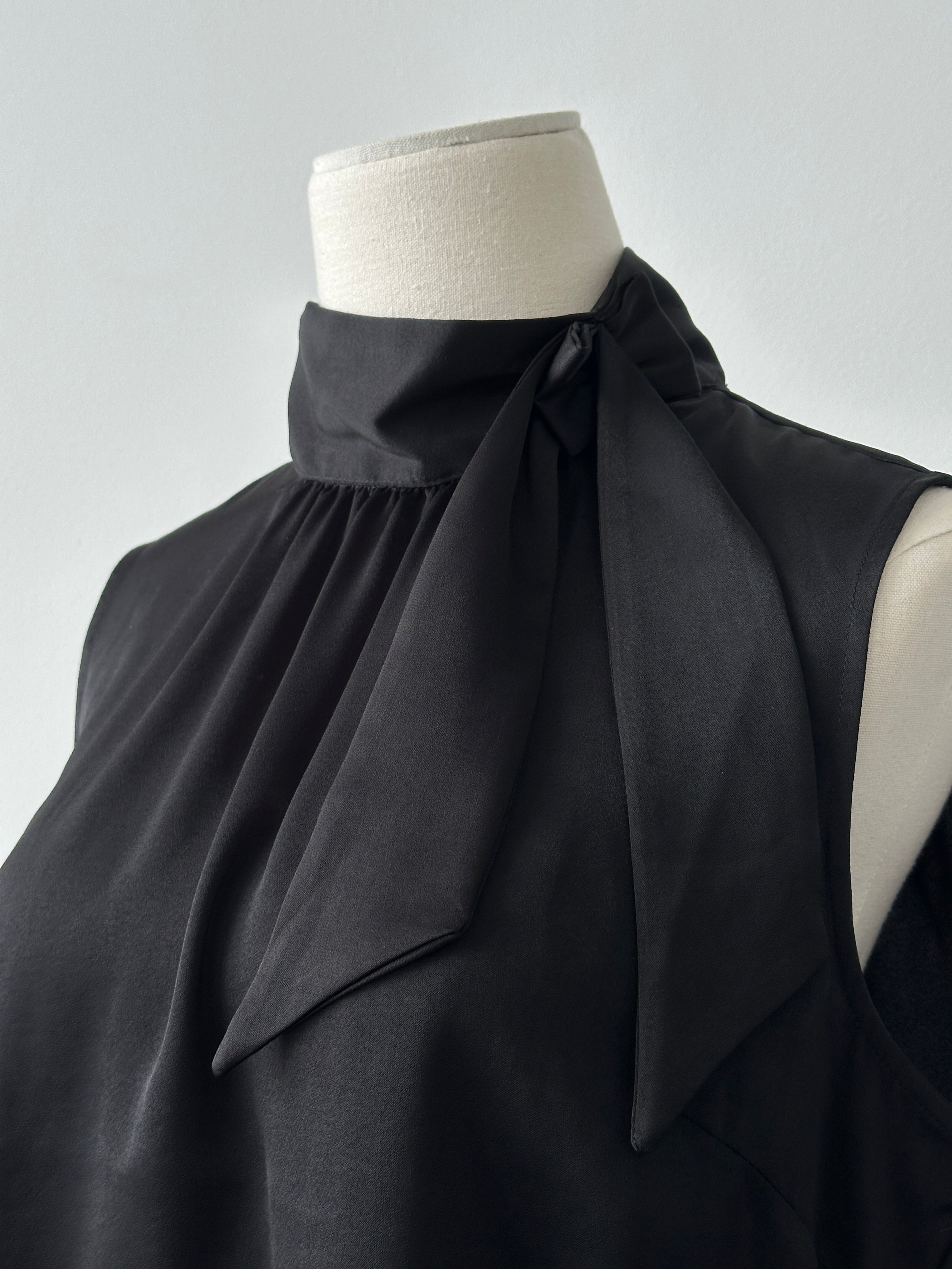 DKNY Satin Sleeveless Neck Tie Top - M-L