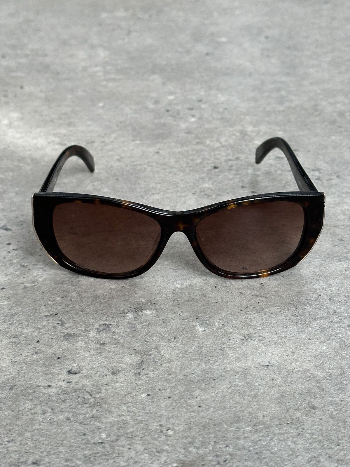 Jil Sander 2000s tortoiseshell rectangular logo sunglasses with dark lenses and classic frame design.