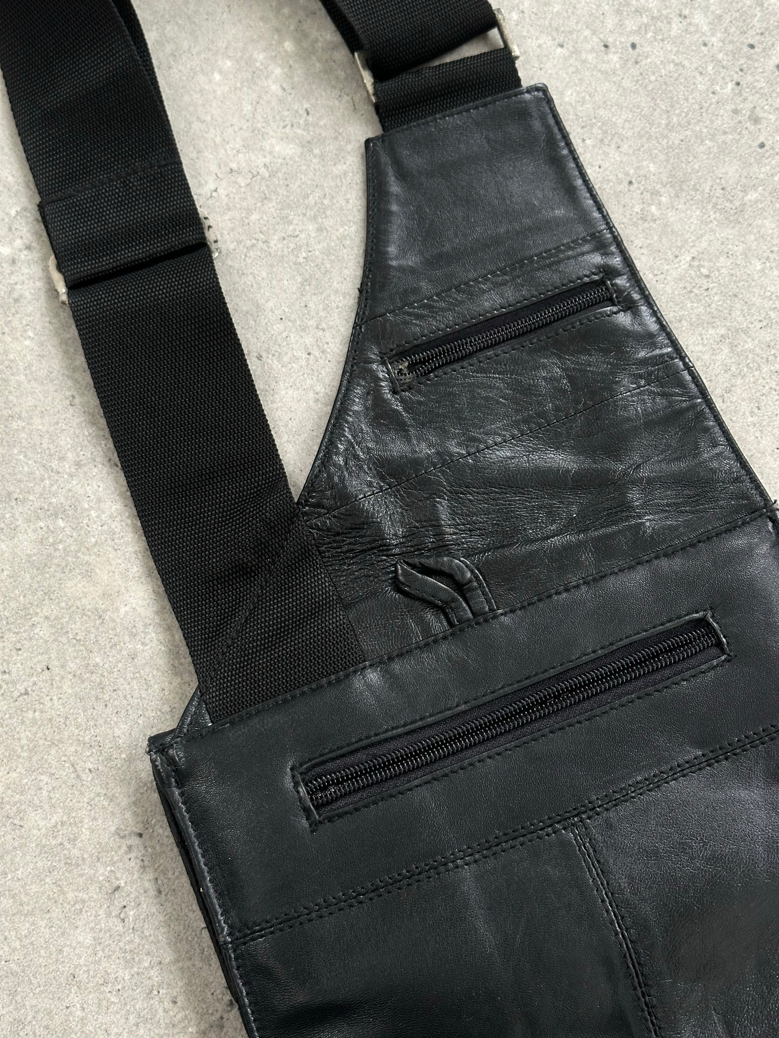Vintage 1990s Flat Leather Crossbody Bag