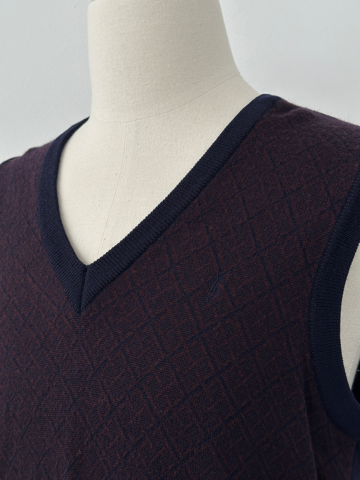 Yves Saint Laurent 1990s Wool Sleeveless V Neck Jumper - M
