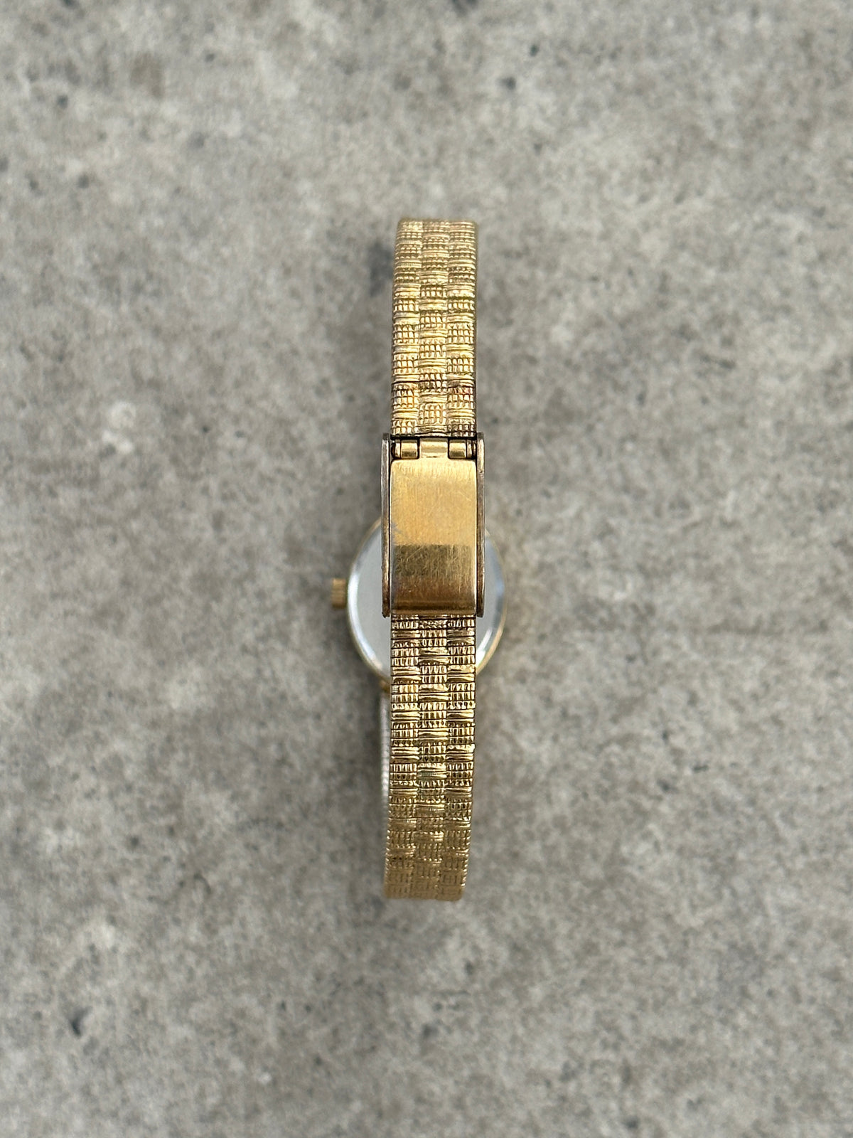 Vintage Sekonda 1980s Gold Tone Oval Bracelet Watch