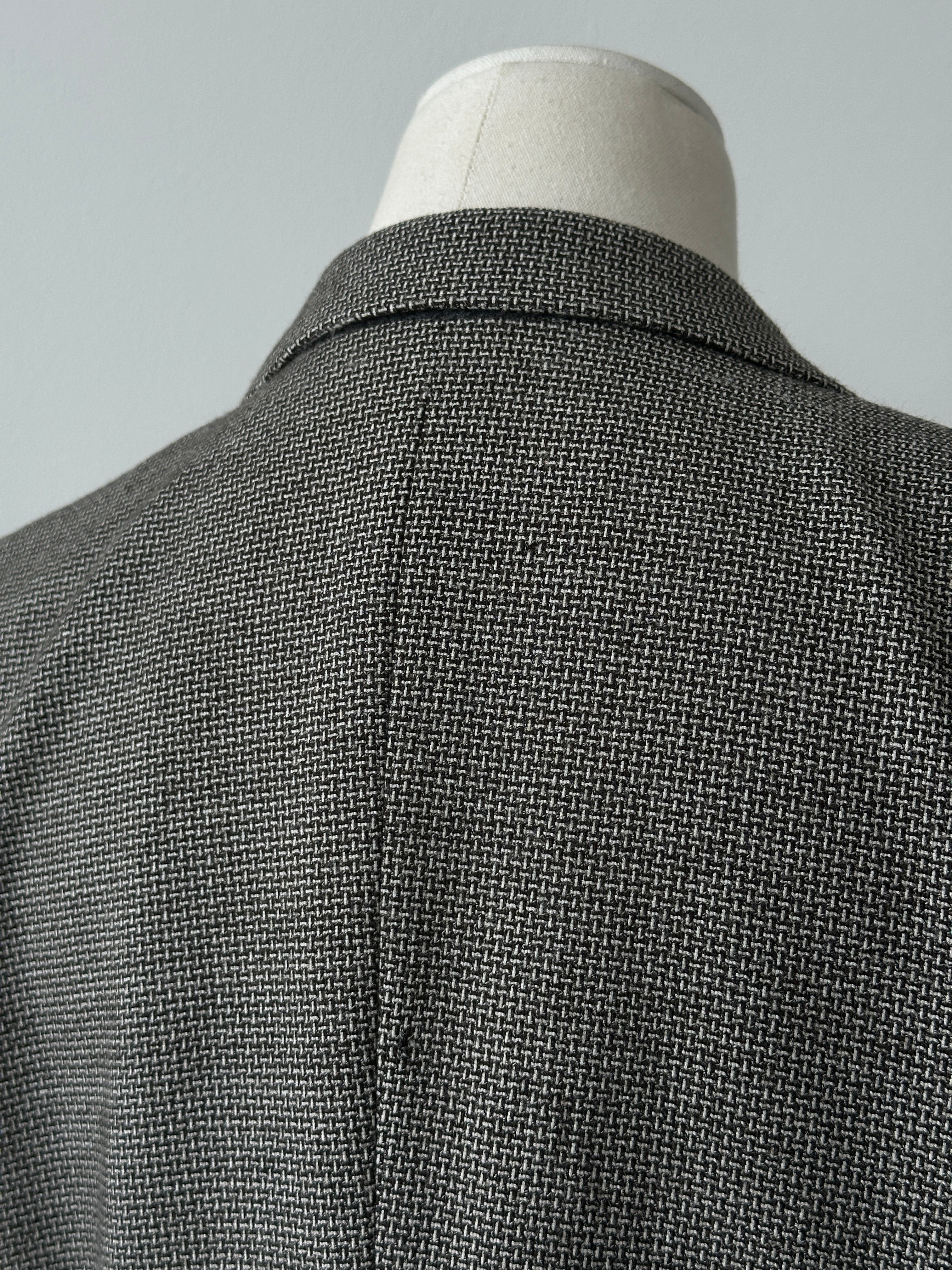 Armani Collezioni 1990s wool check single-breasted blazer in size M, tailored fit, featuring classic plaid pattern.