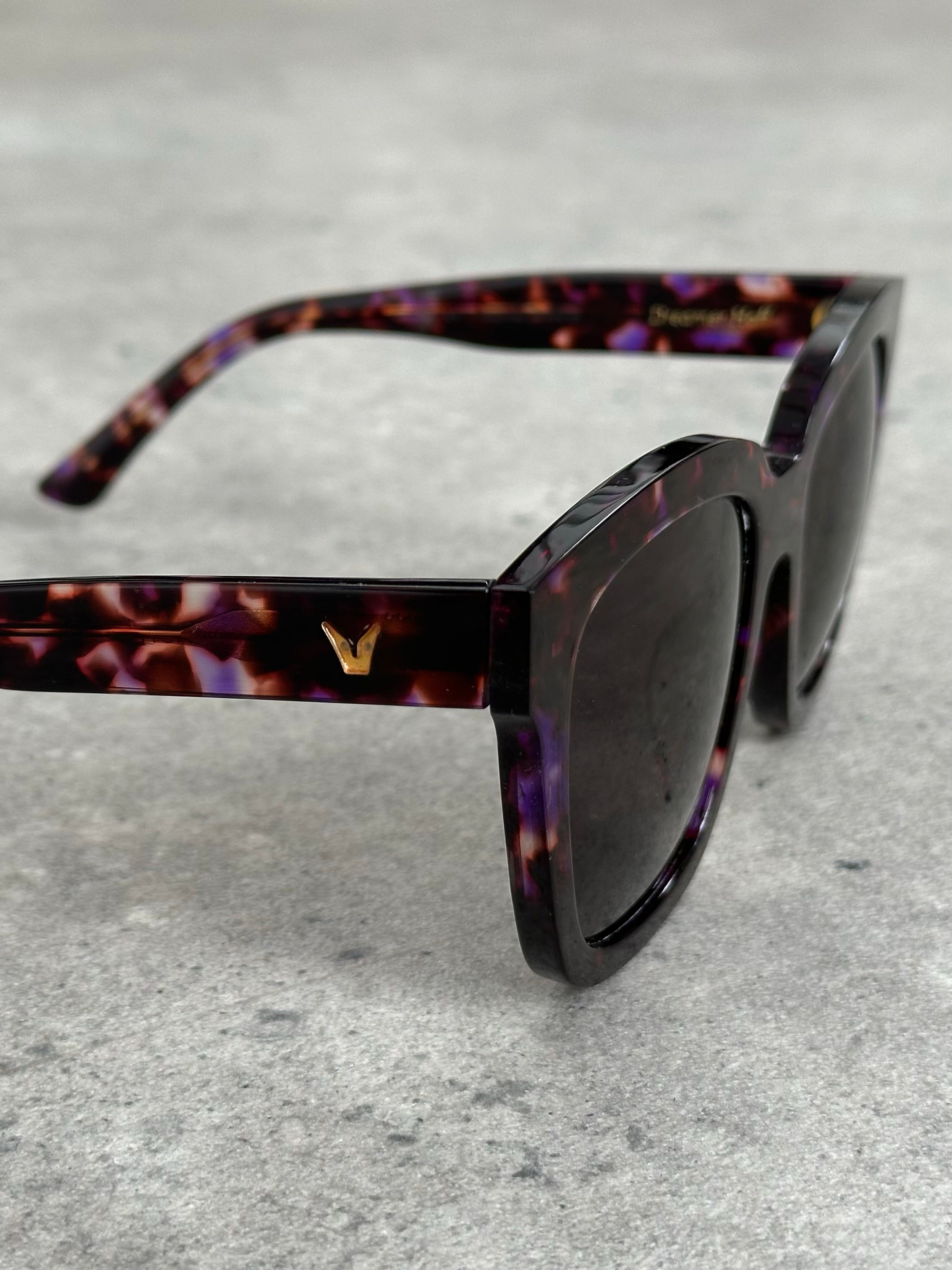 Gentle Monster Dreamer Hoff Oversized Square Logo Sunglasses
