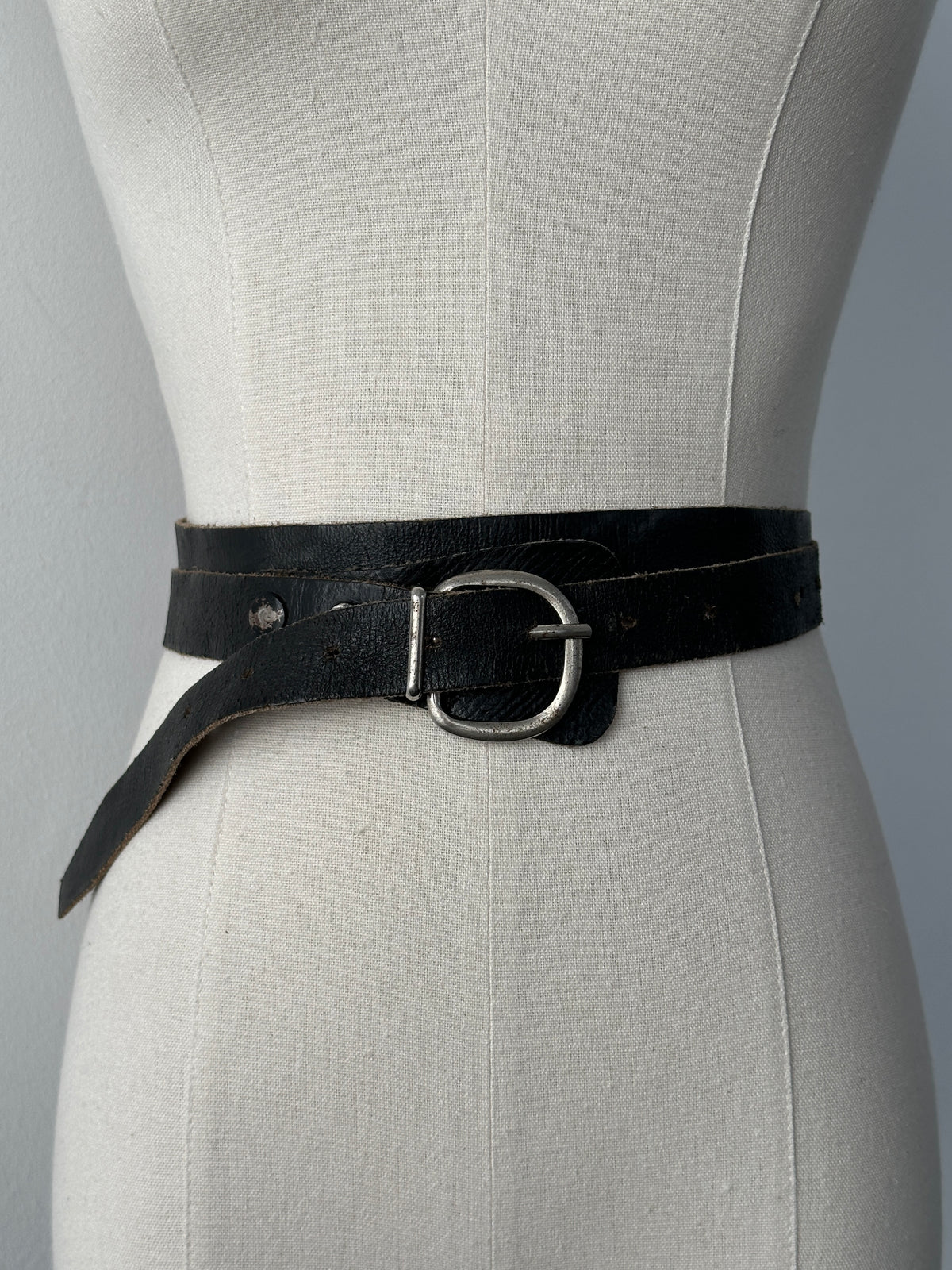 Vintage 1990s Leather Double Wrap Slim Belt - W22-26