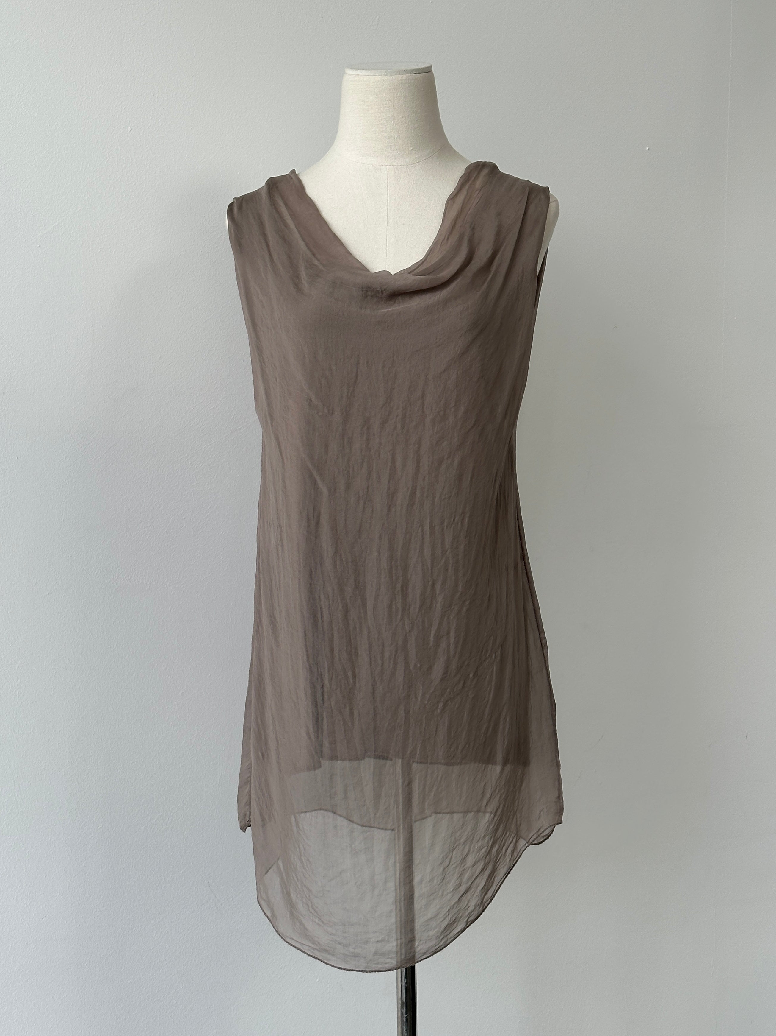 Italian Vintage 2000s Pure Silk Sleeveless Top - M