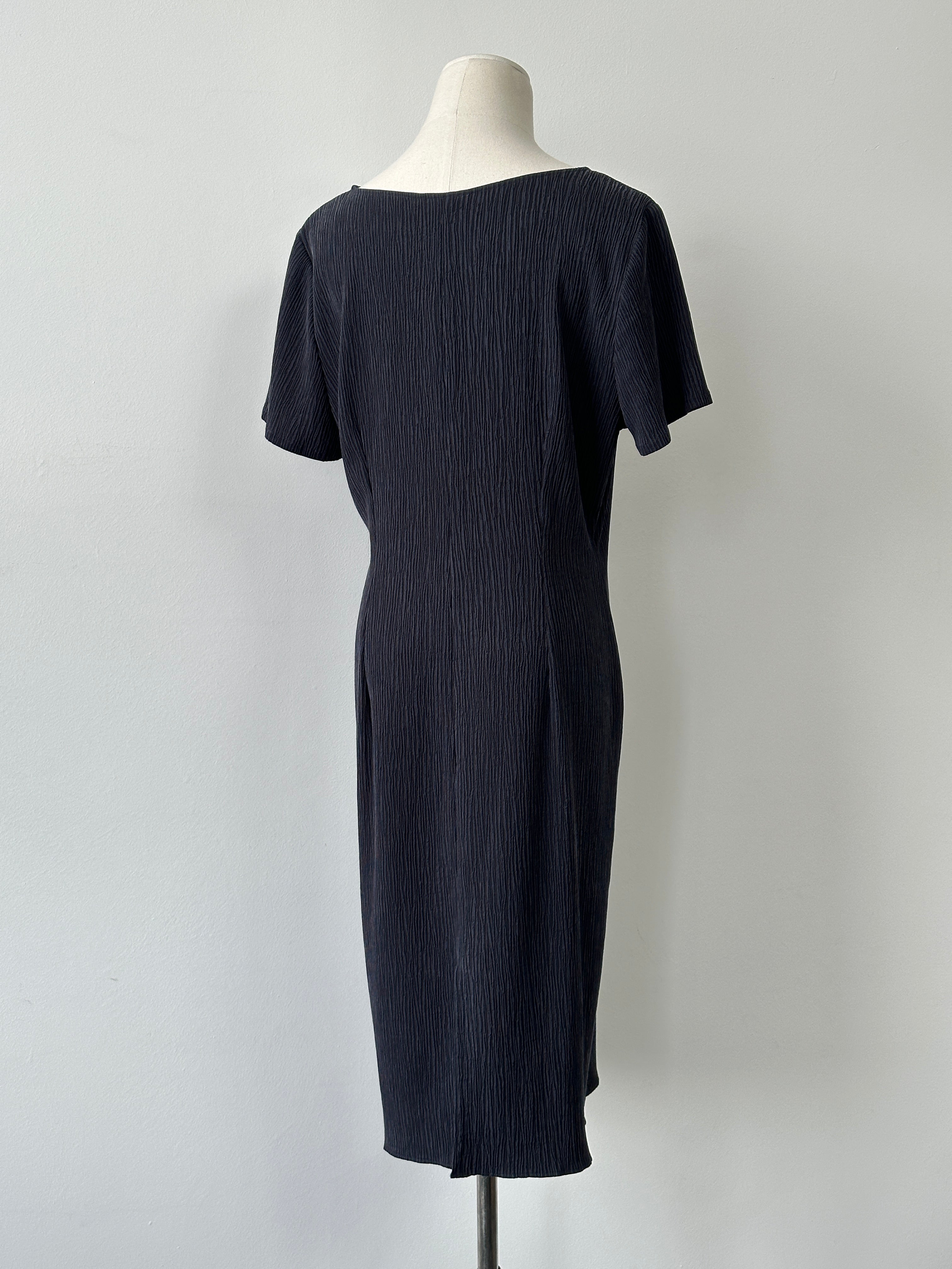 St Michael 1990s cupro textured two-piece set in size L, featuring a matching top and bottom with vintage-inspired design.