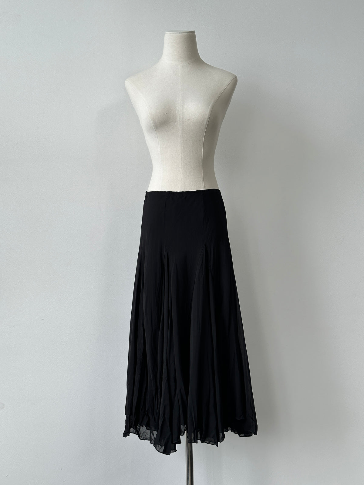 USA Vintage 2000s Pleated Midi Skirt - W28-32
