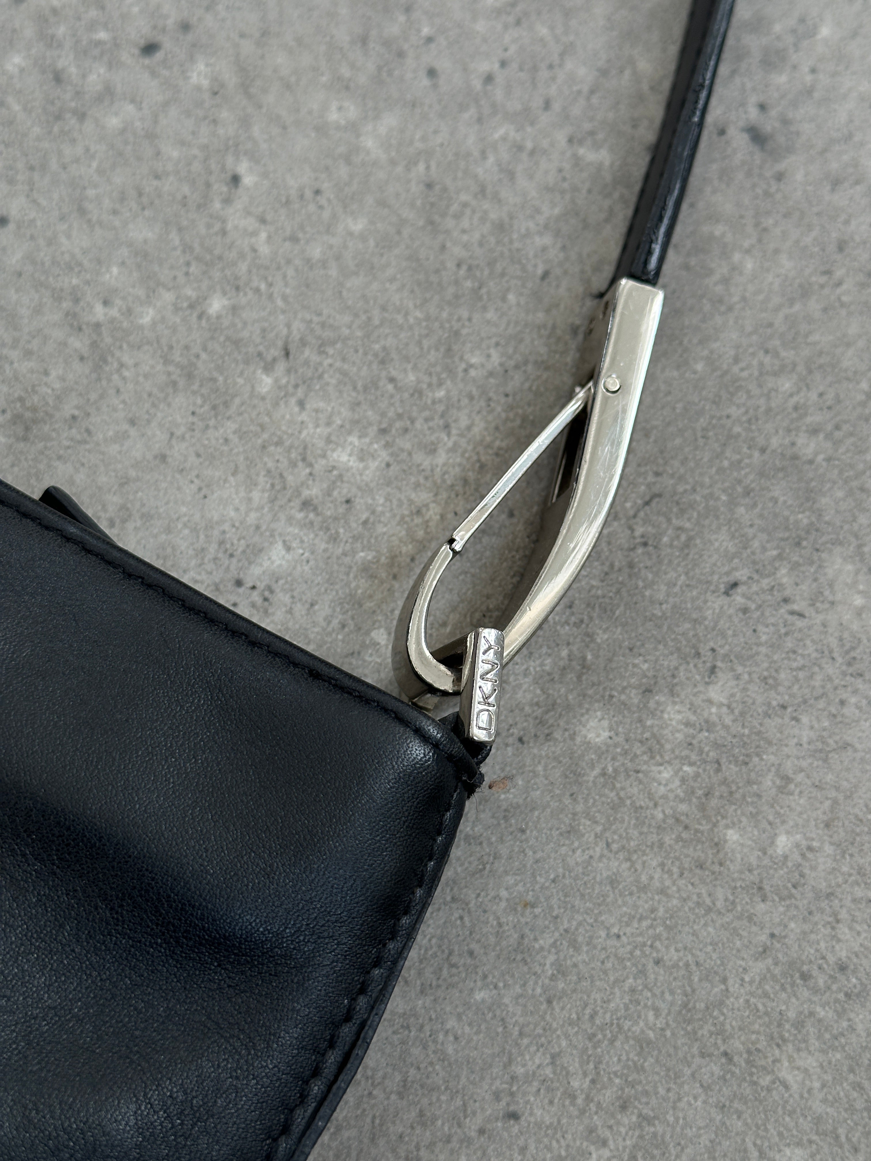 DKNY 2000s Leather Shoulder Bag