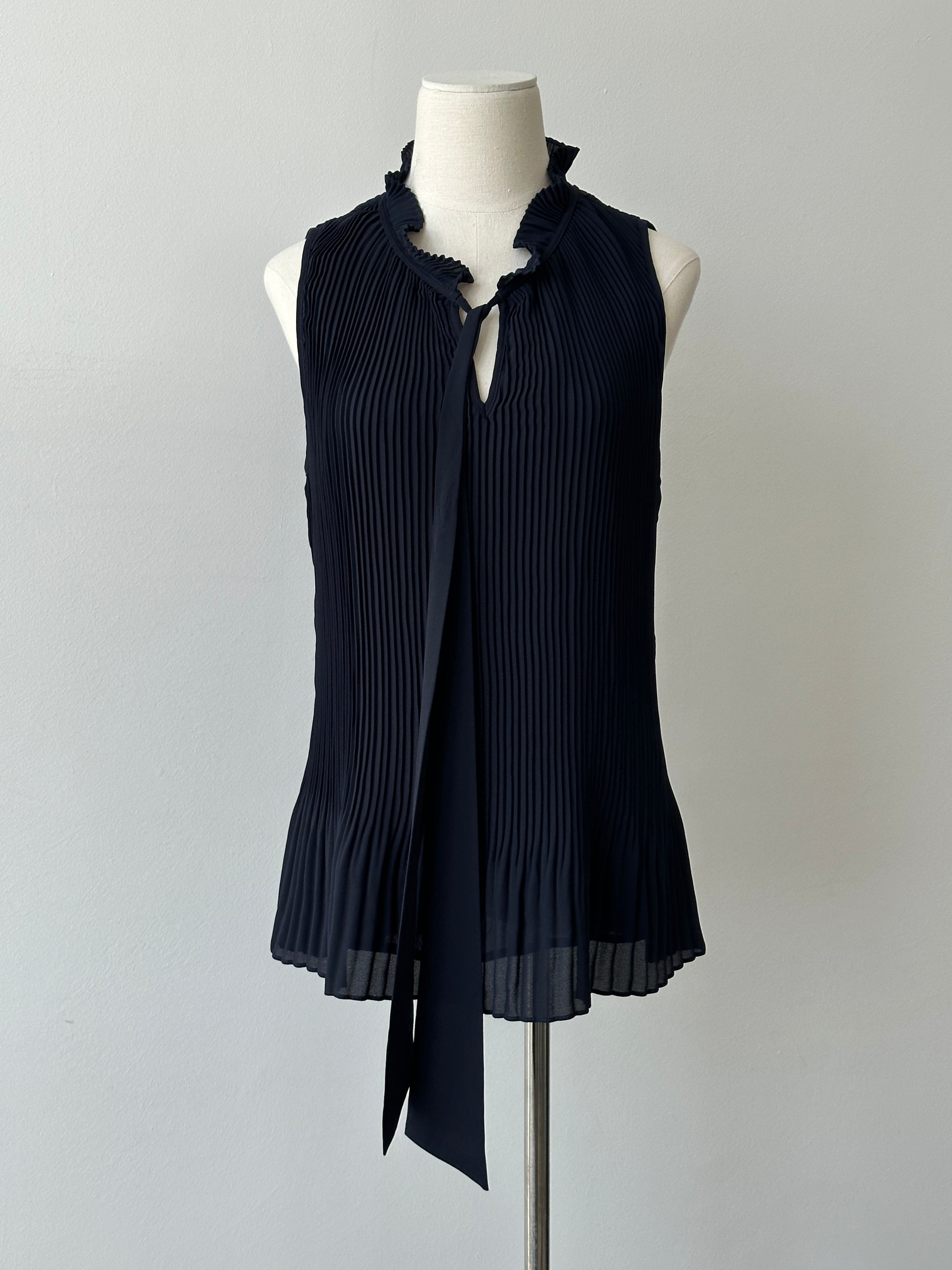 DKNY 2000s Pleated Sleeveless Tie Top - L