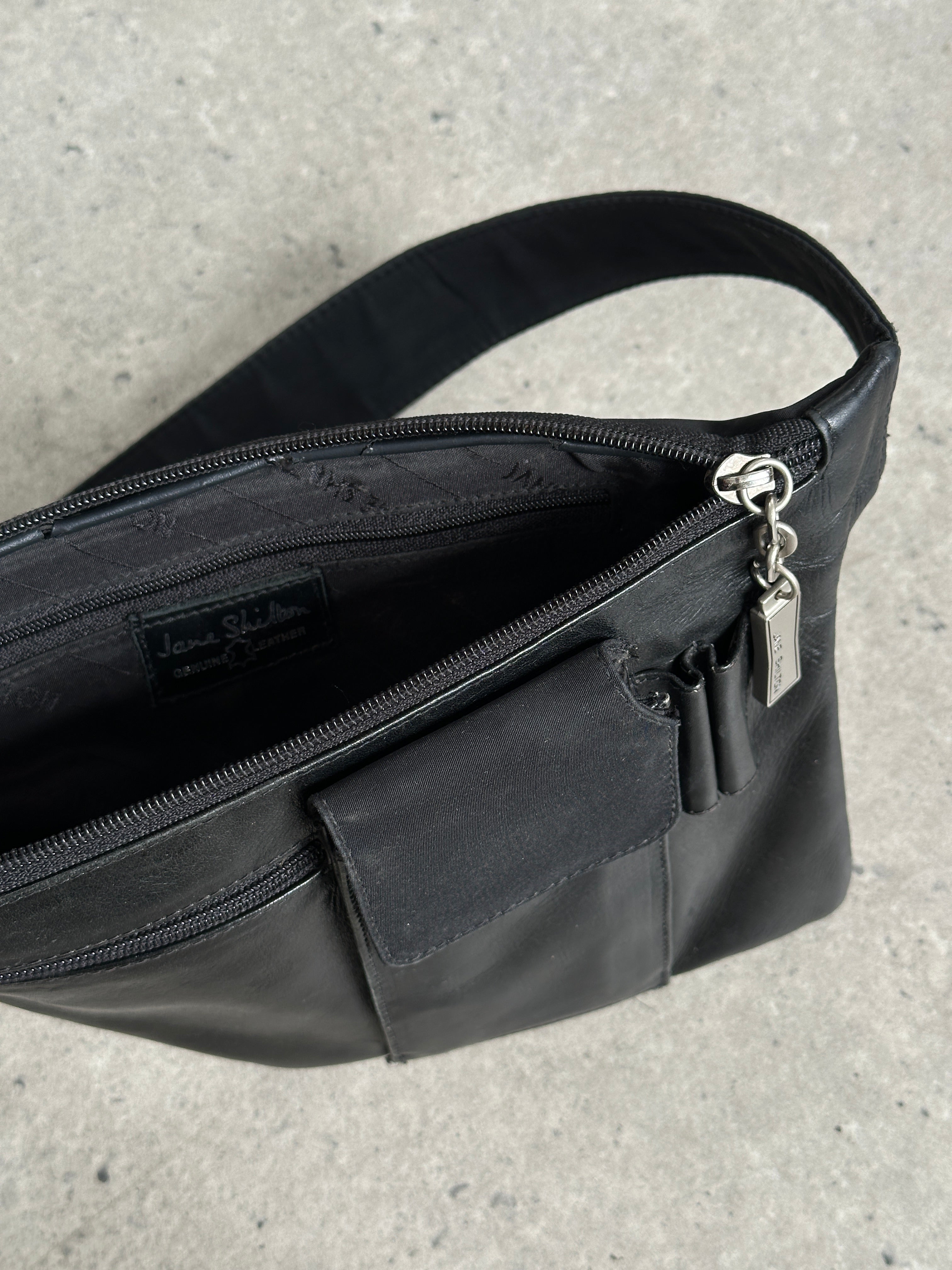 Vintage 2000s Leather Crossbody Bag