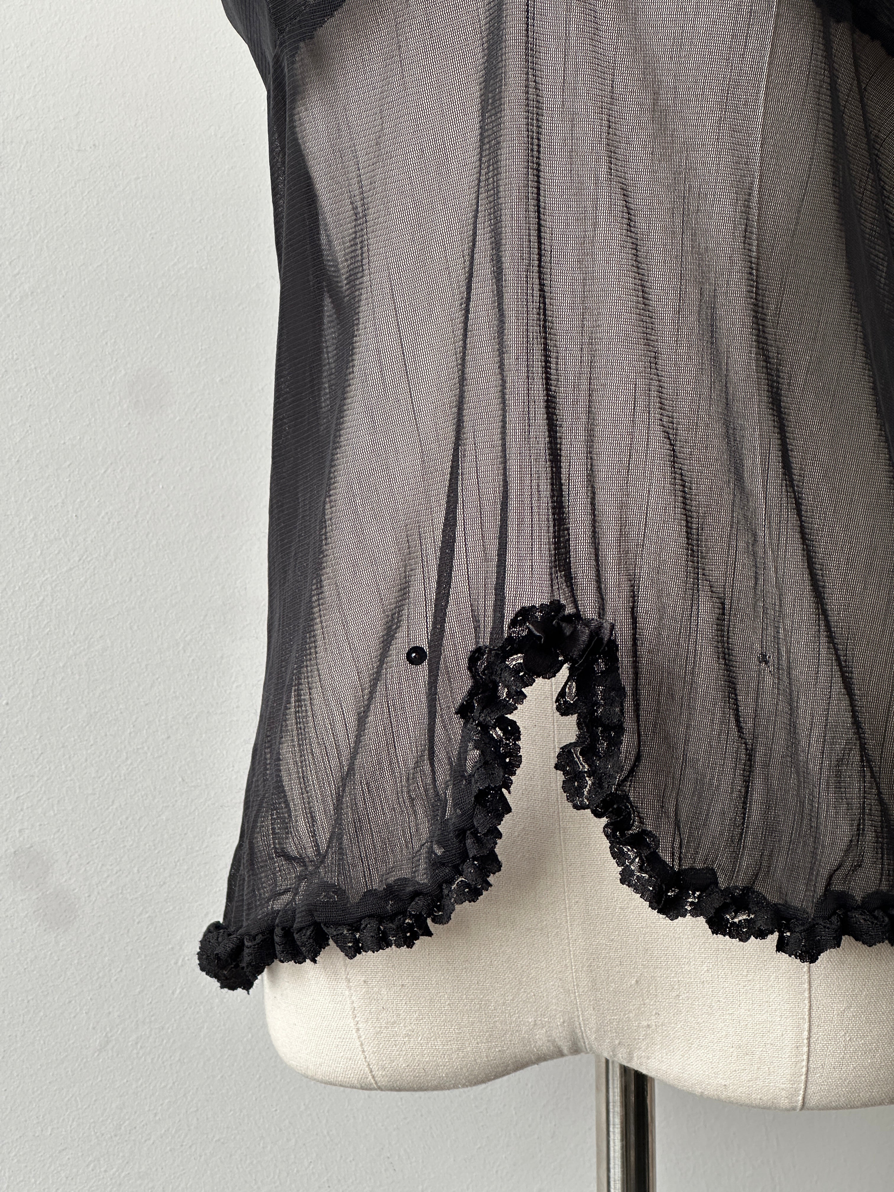 Vintage 2000s Sheer Sleeveless Lace Top - S-M