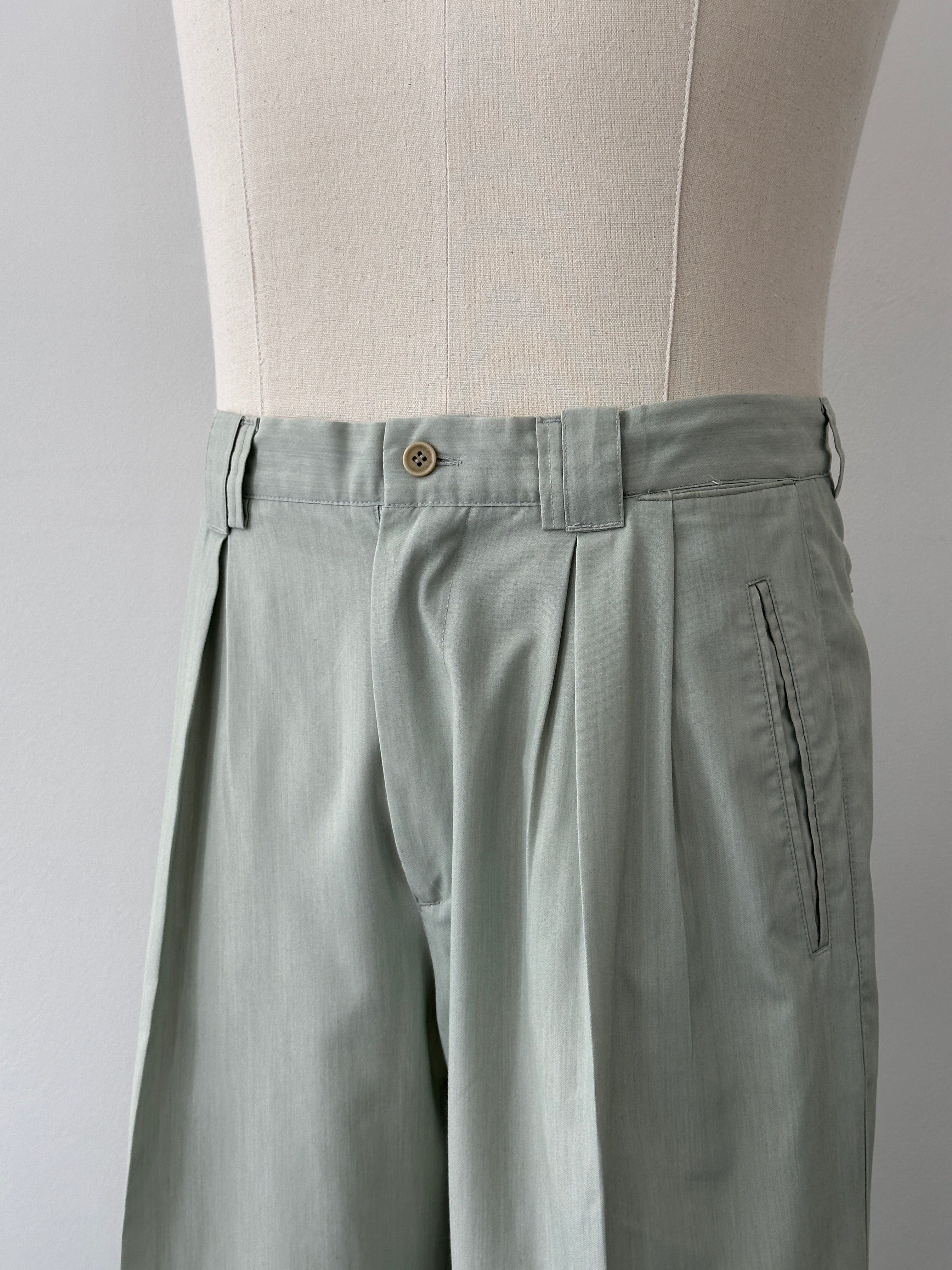 Italian Vintage 1990s High Waisted Pleated Trousers - W30