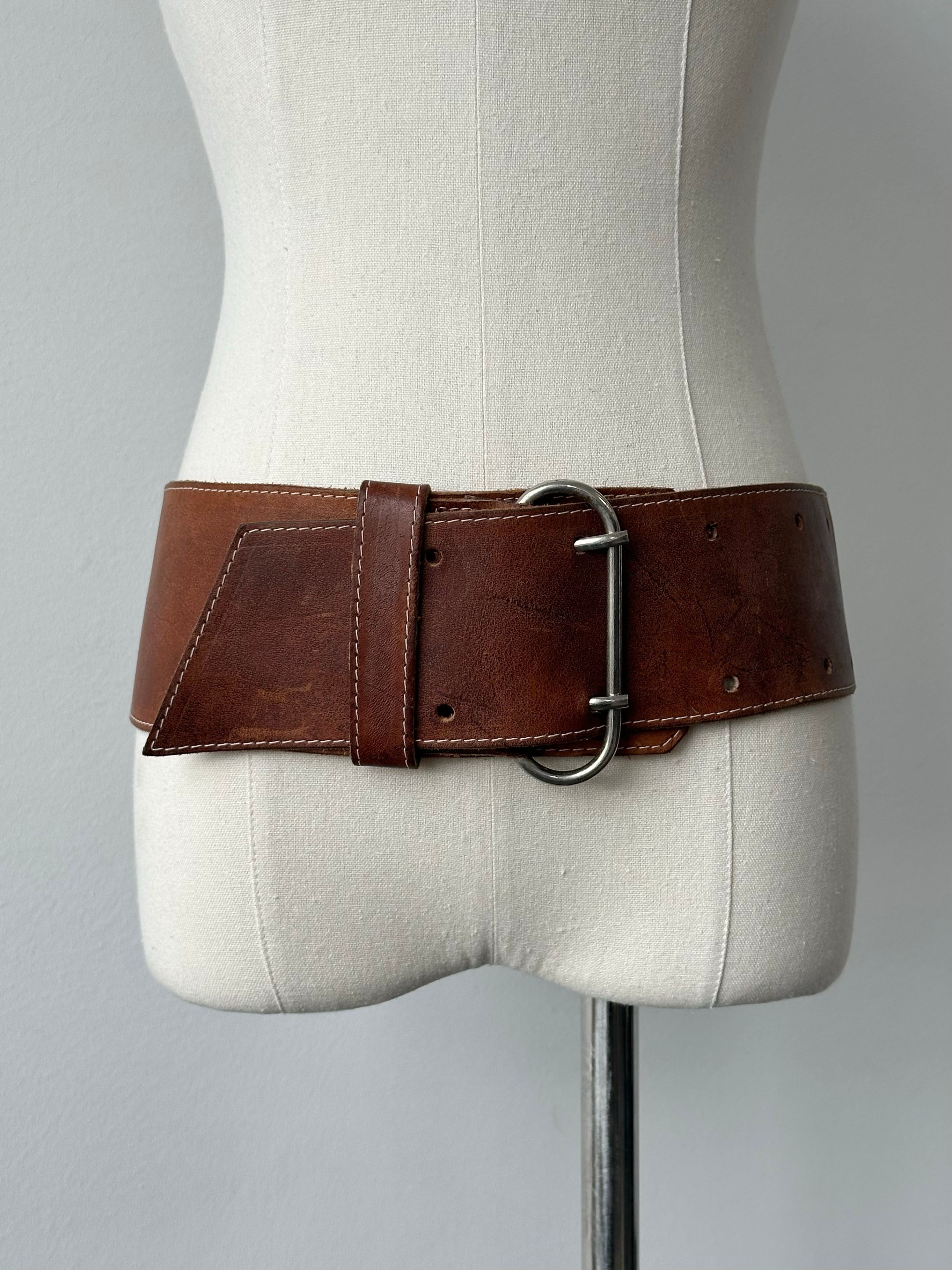 Vintage 1980s Aged Leather Chunky Belt - W25-32