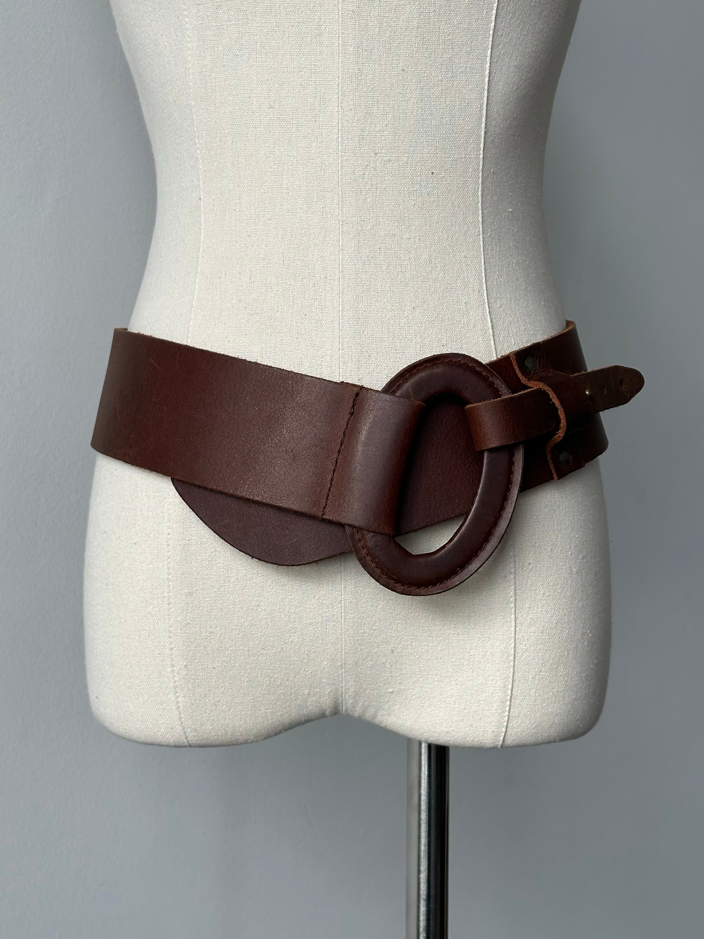Vintage 1990s Chunky Oval Leather Belt - W36-38