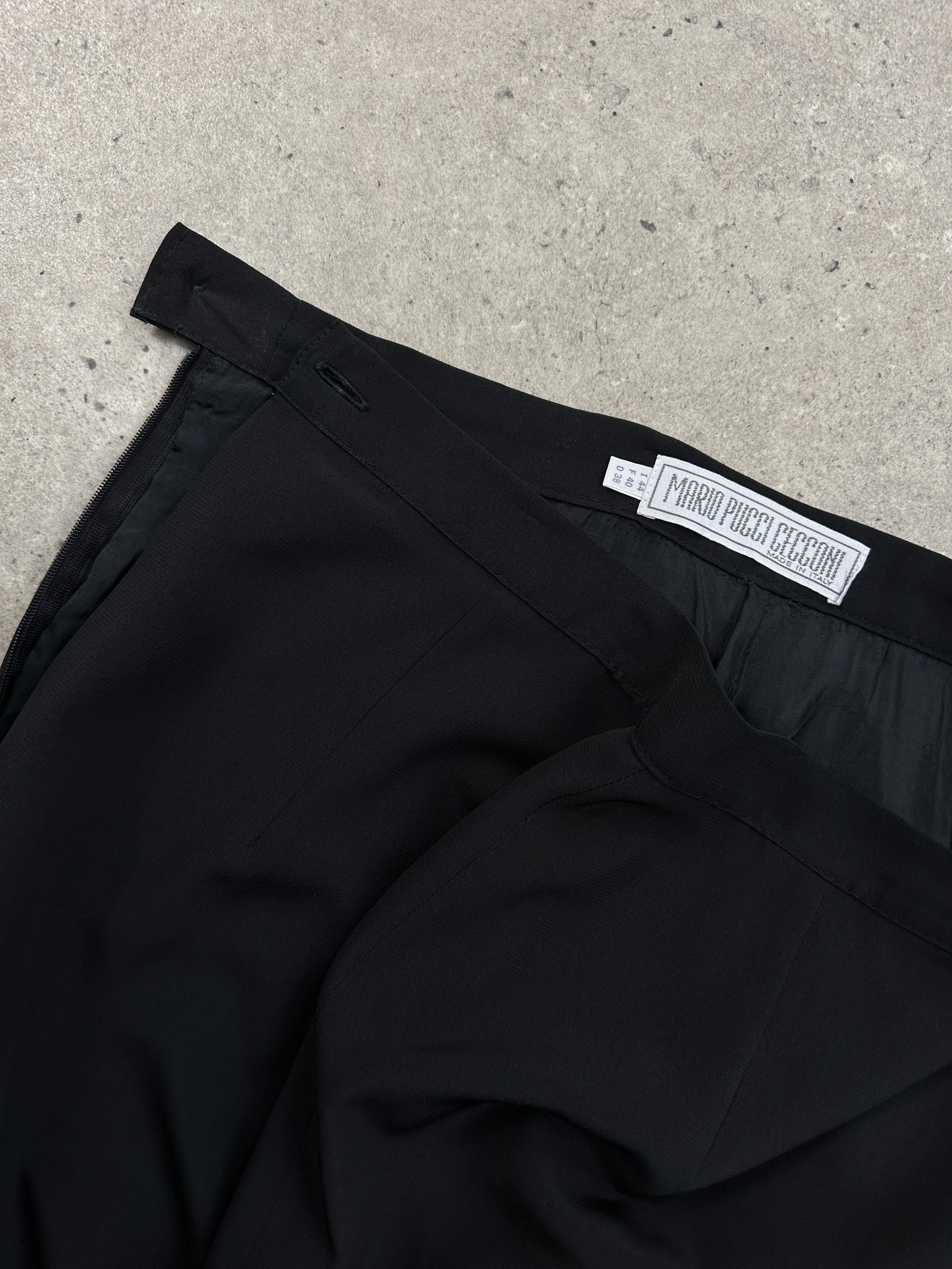 Italian Vintage 1990s Mini Skirt - W30