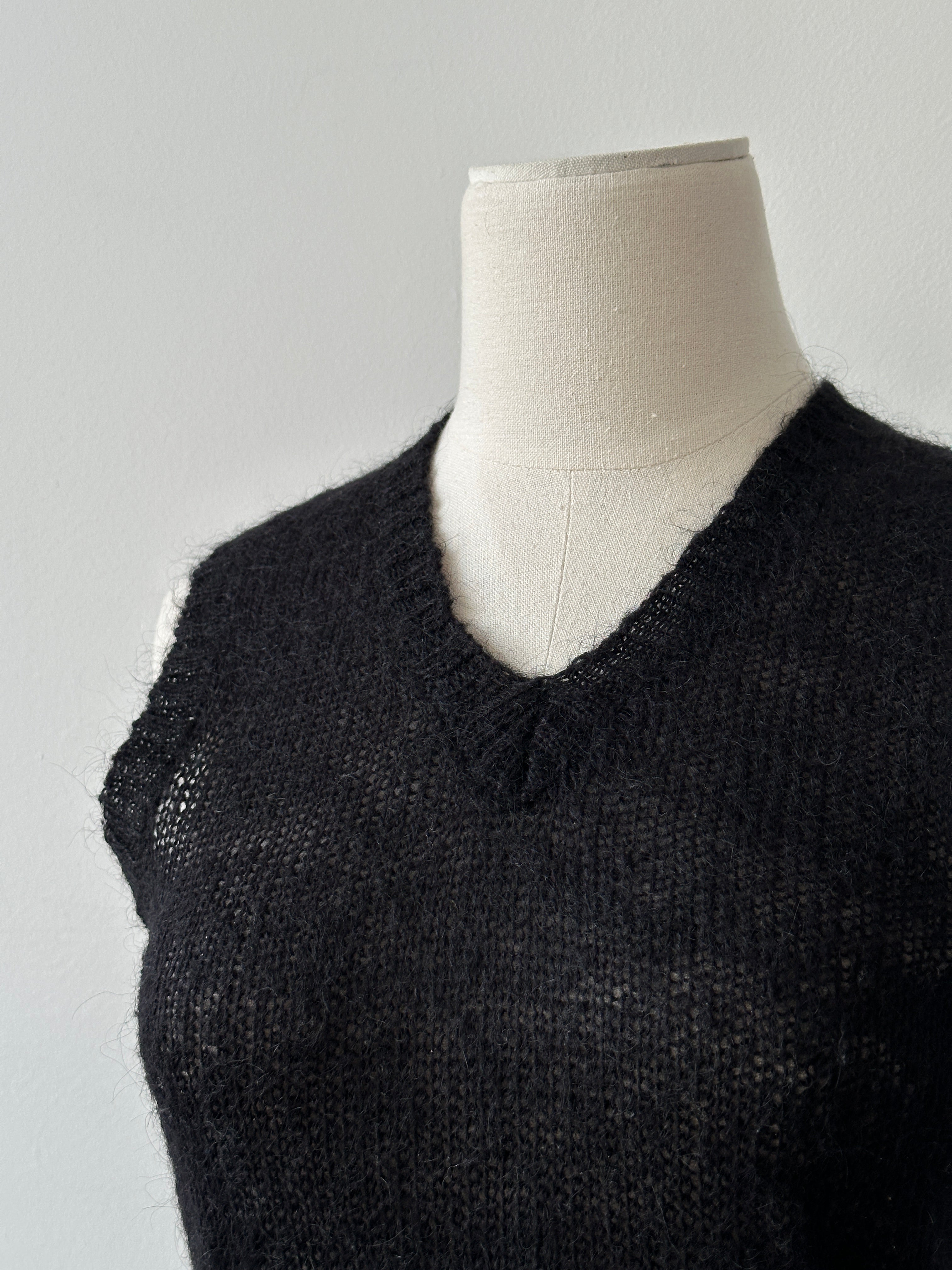 Vintage 1990s mohair V-neck top in size S, featuring soft, textured knit fabric and classic style.