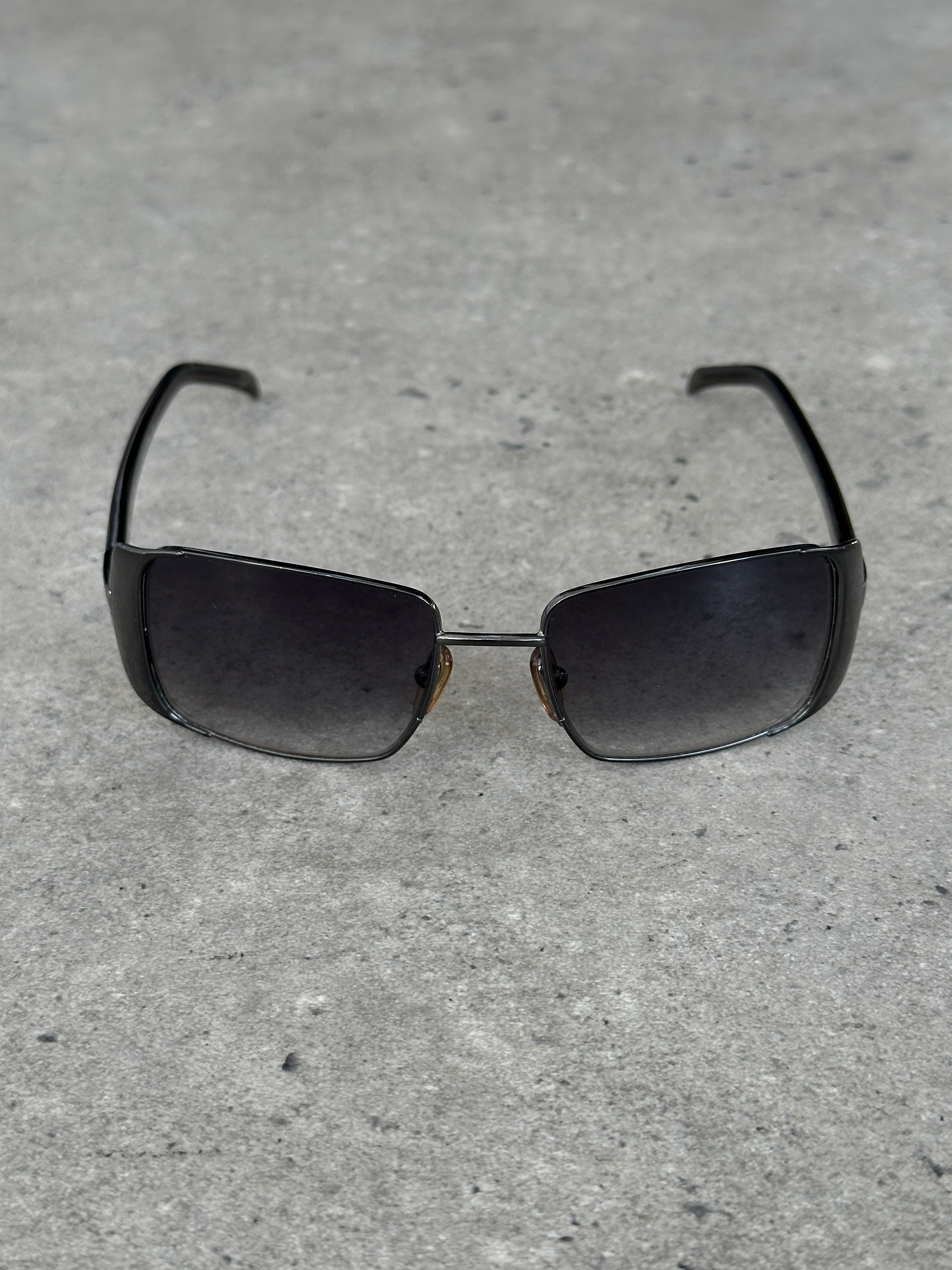Gucci 2000s Rectangular Logo Sunglasses