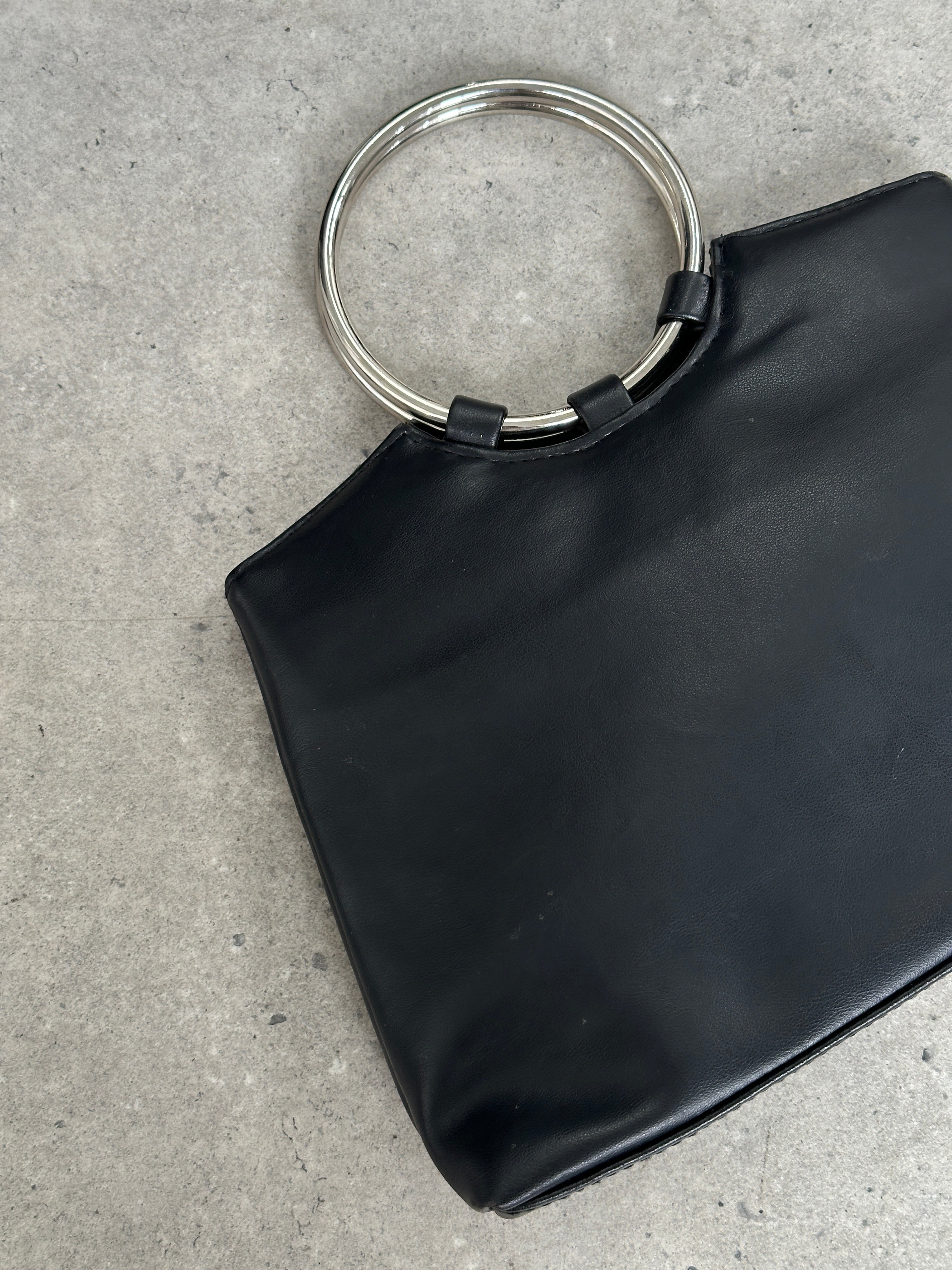 Vintage 2000s Minimal Ring Hand Bag