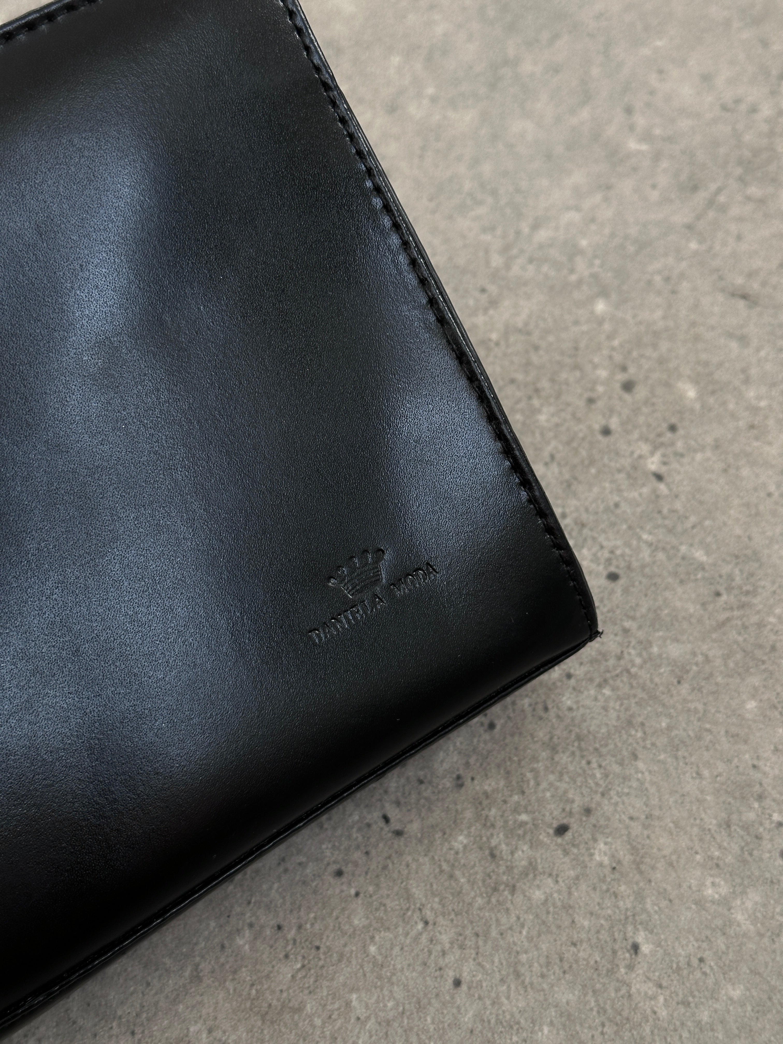Vintage 2000s Leather Minimal Ring Bag