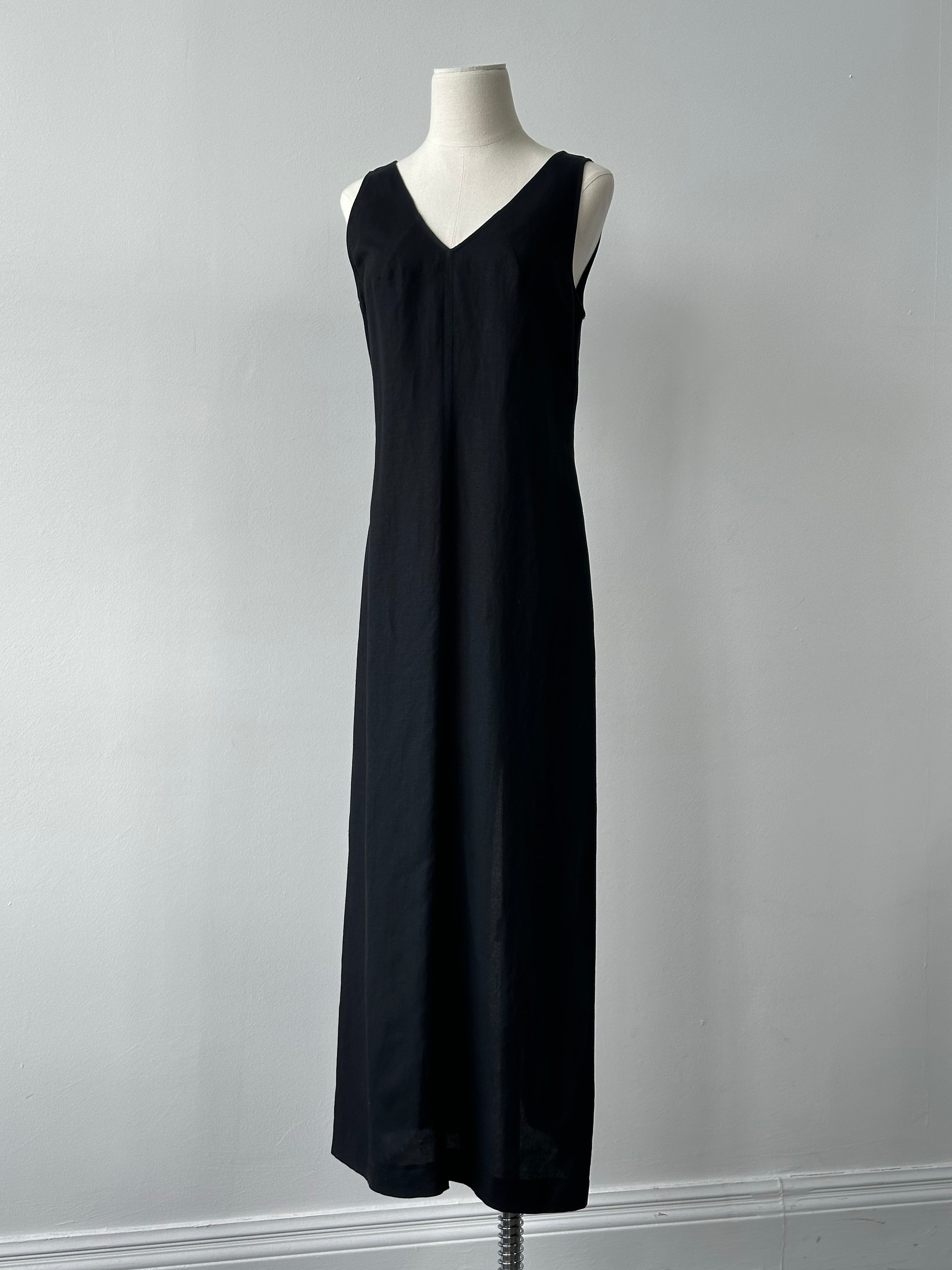 Marella 1990s linen V-neck floor-length dress in S/M, featuring a relaxed fit and natural fabric, displayed on a hanger.