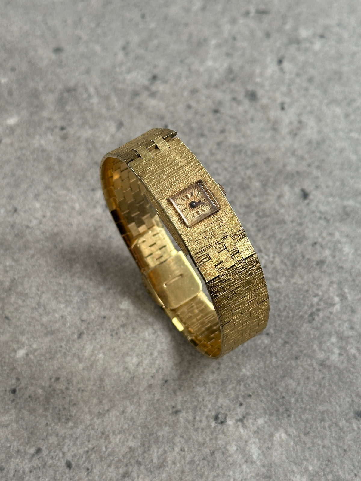 Vintage 1970s Swiss Mechanical Bracelet Watch