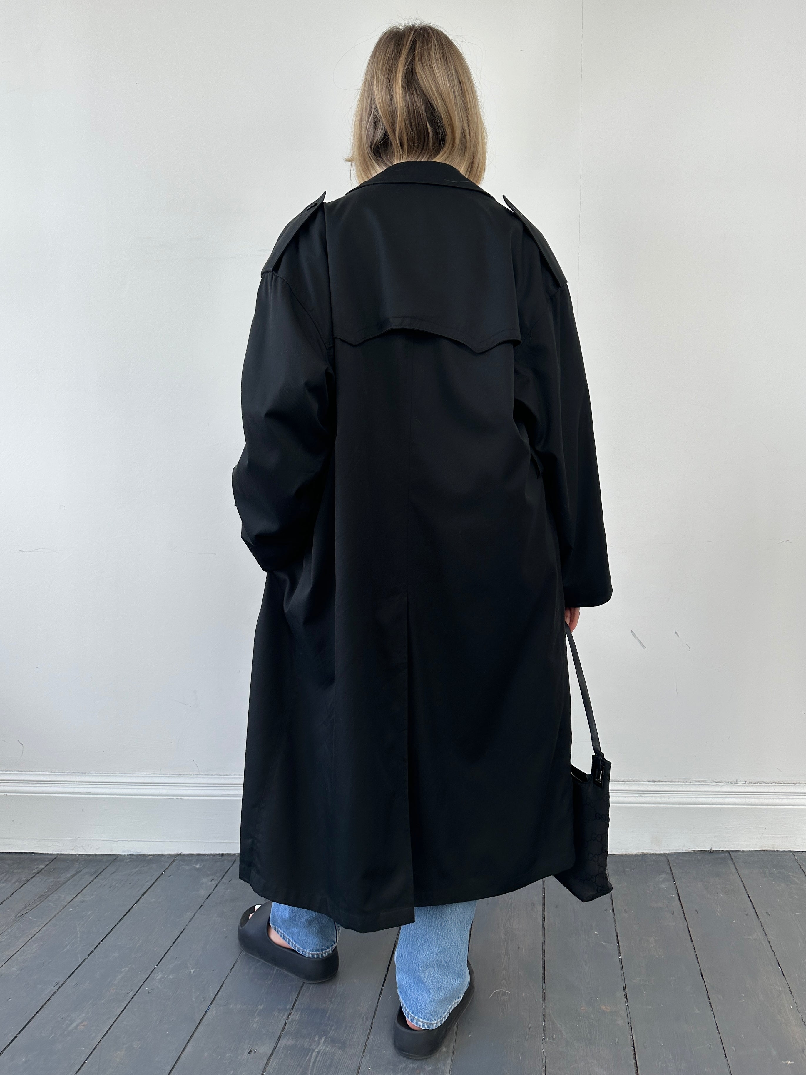 Christian Dior Monsieur double-breasted trench coat in beige, tailored fit, with classic lapels and button details.