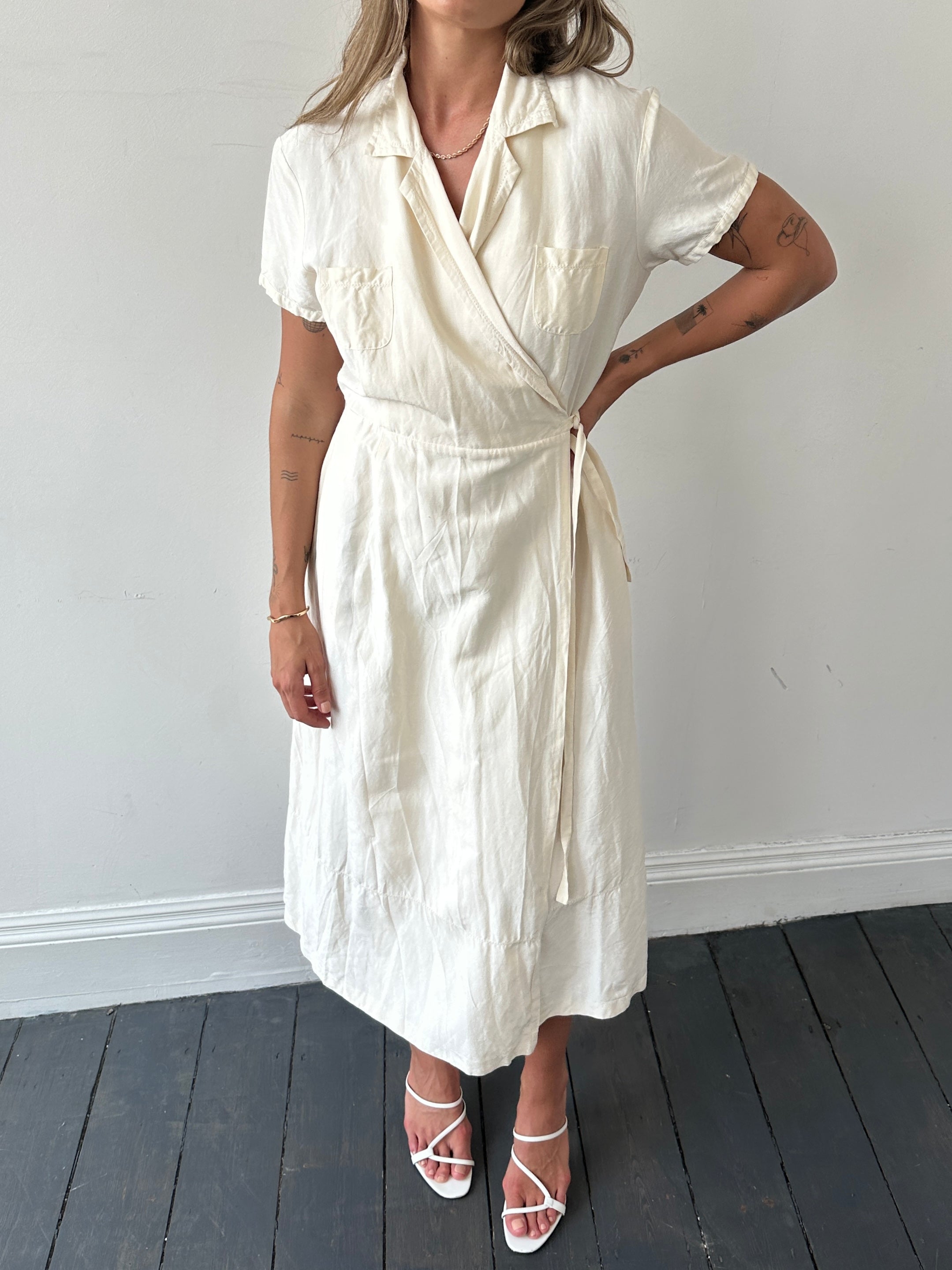 Laura Ashley silk linen maxi wrap dress in S/M, flowing dress with elegant design and soft fabric, perfect for stylish occasions.