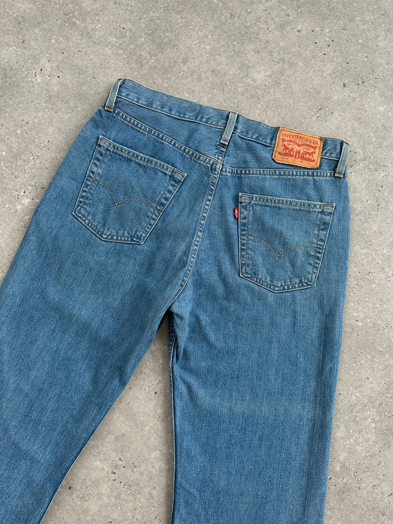 Levi 751 Straight Leg Denim Jeans - W32 - SYLK