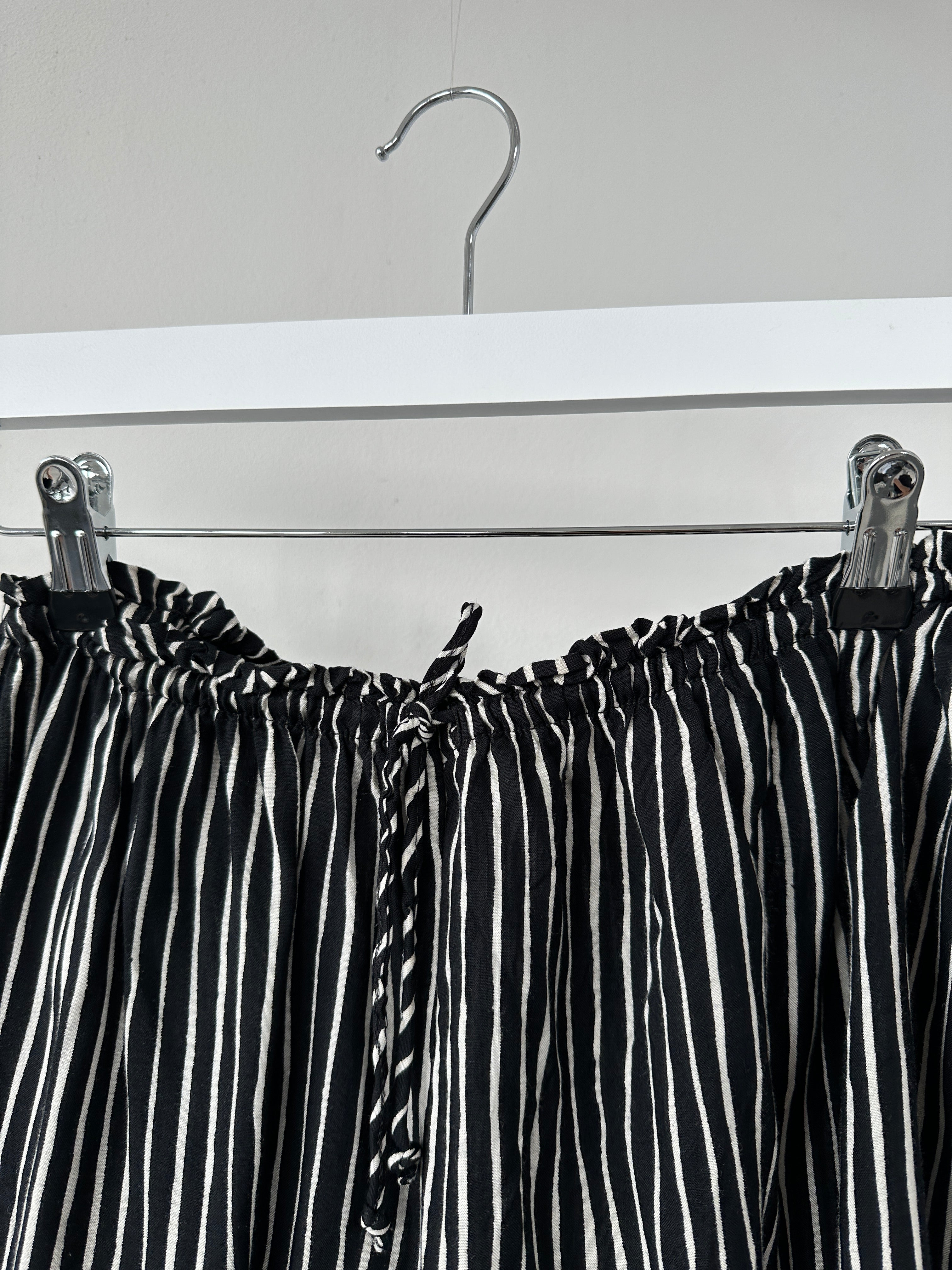 St Michael Drawstring Wide Leg Striped Shorts - M/L - SYLK