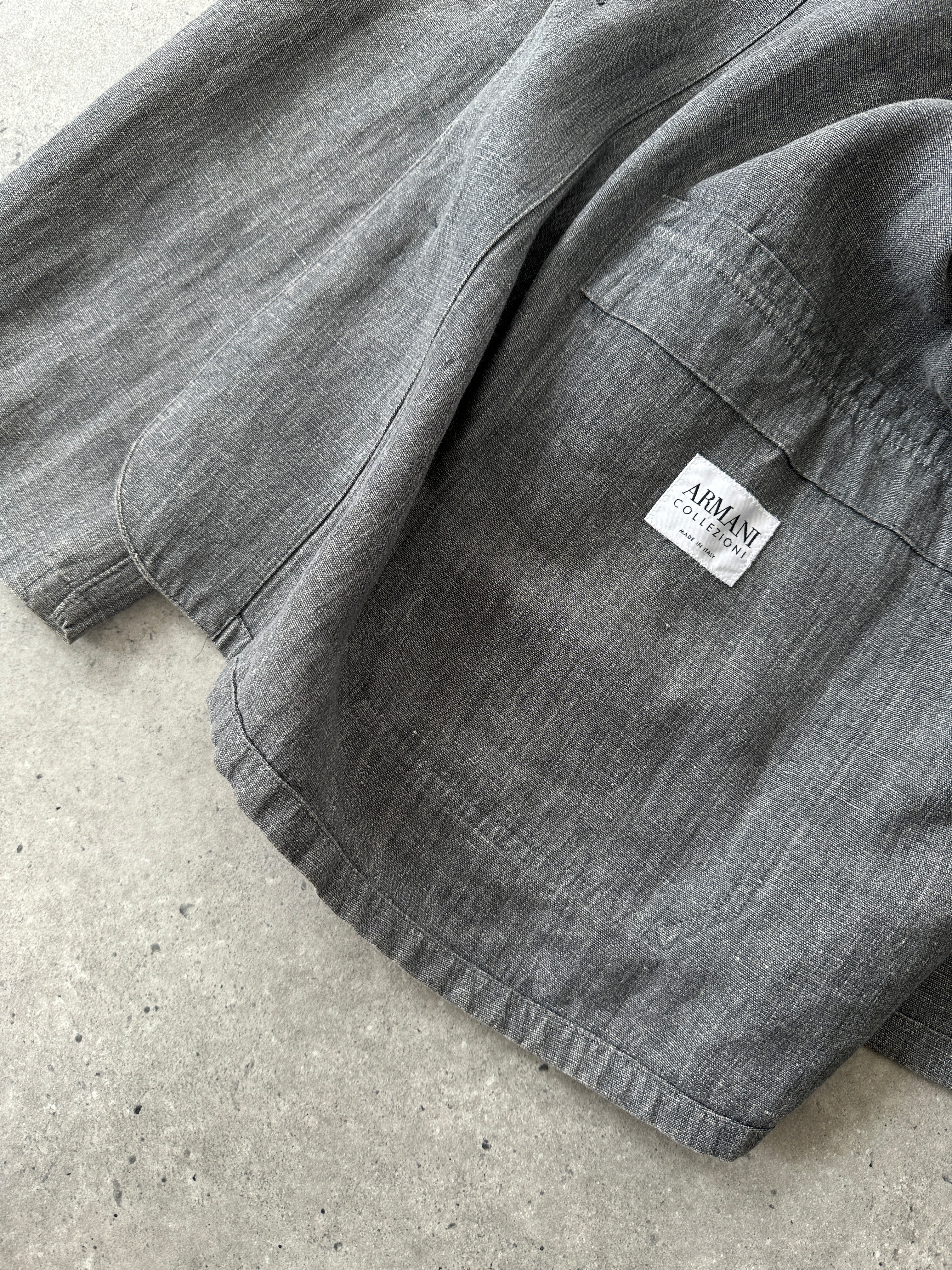 Armani Collezioni relaxed pure linen bomber jacket in XL, beige color, with a casual fit and classic design.