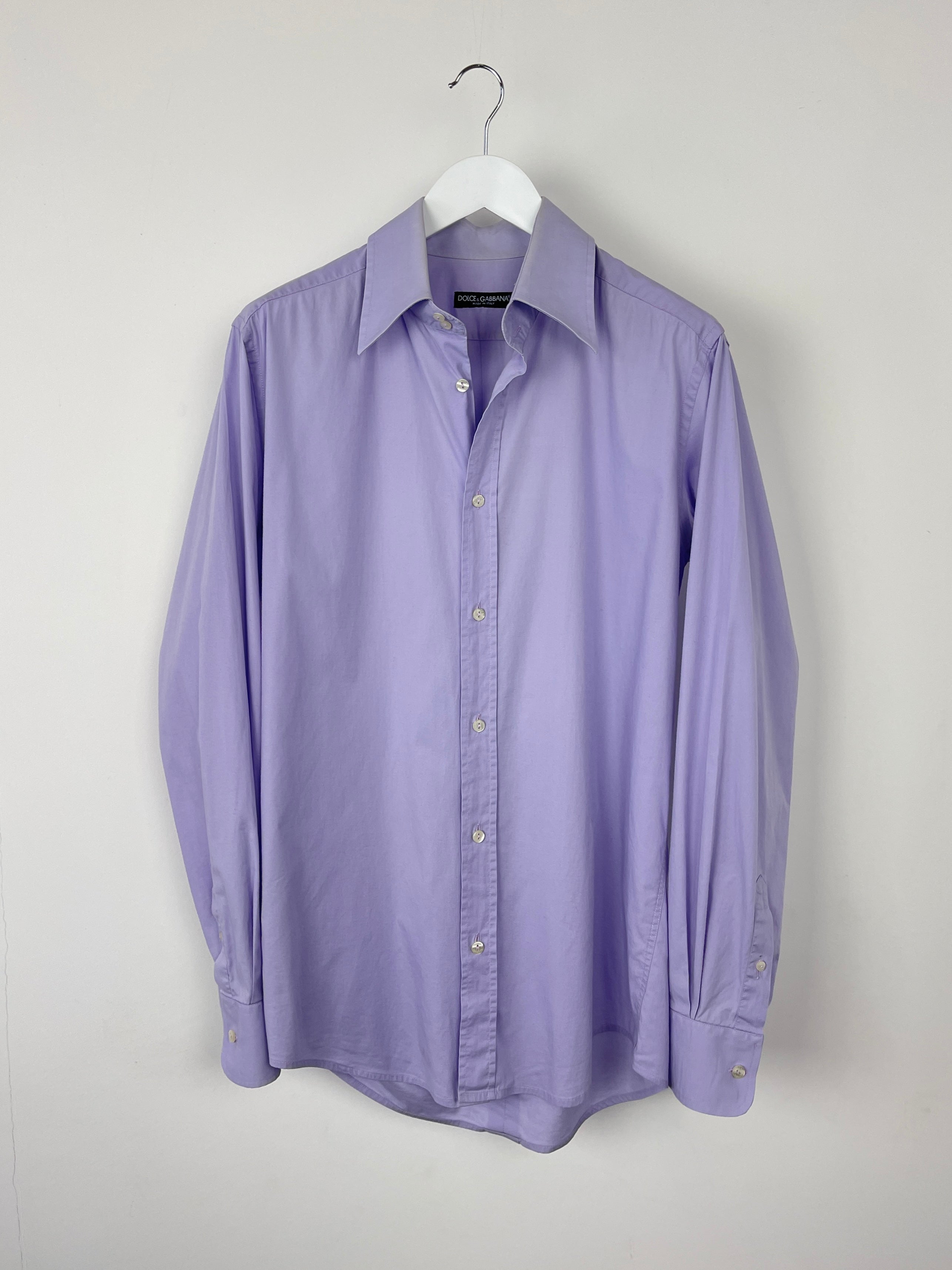 Purple Dolce & Gabbana cotton shirt in medium size, featuring a classic button-up design and tailored fit.