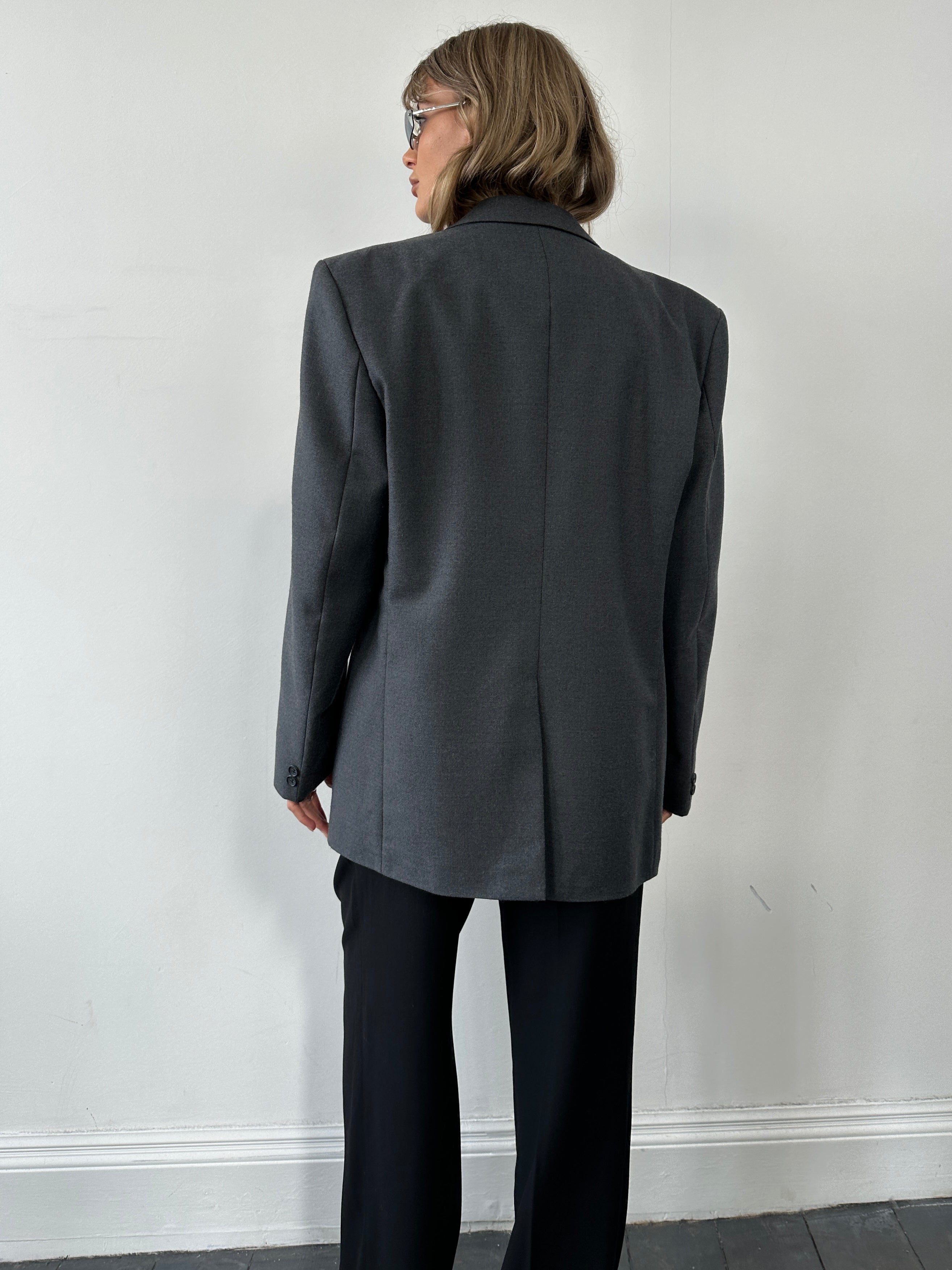 Vintage British two-piece blazer and waistcoat set, men's size M/42, classic vintage style with tailored fit and traditional details.