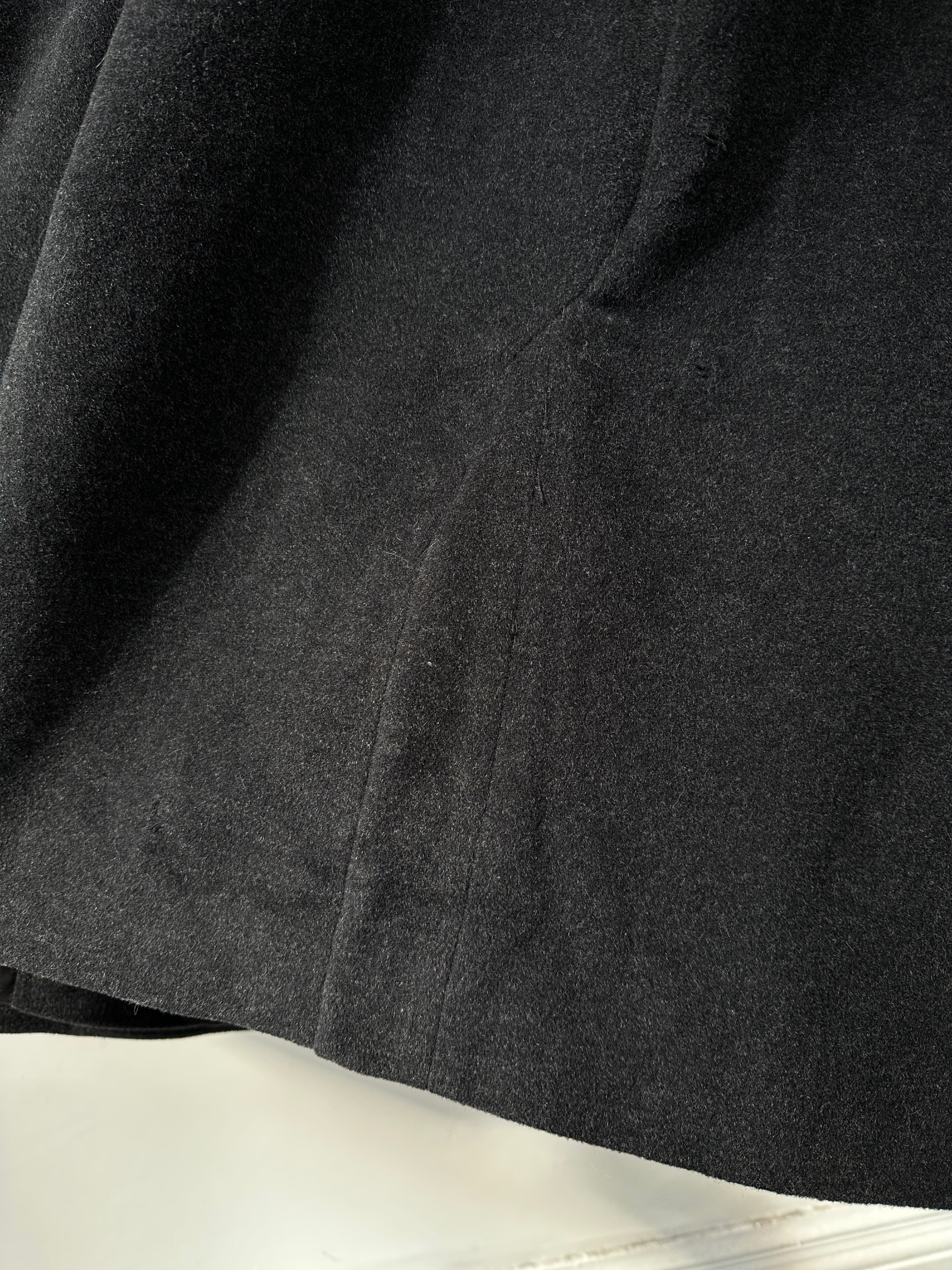 Hugo Boss belted virgin wool coat in XL, stylish long coat with a belt, tailored fit, and classic design.
