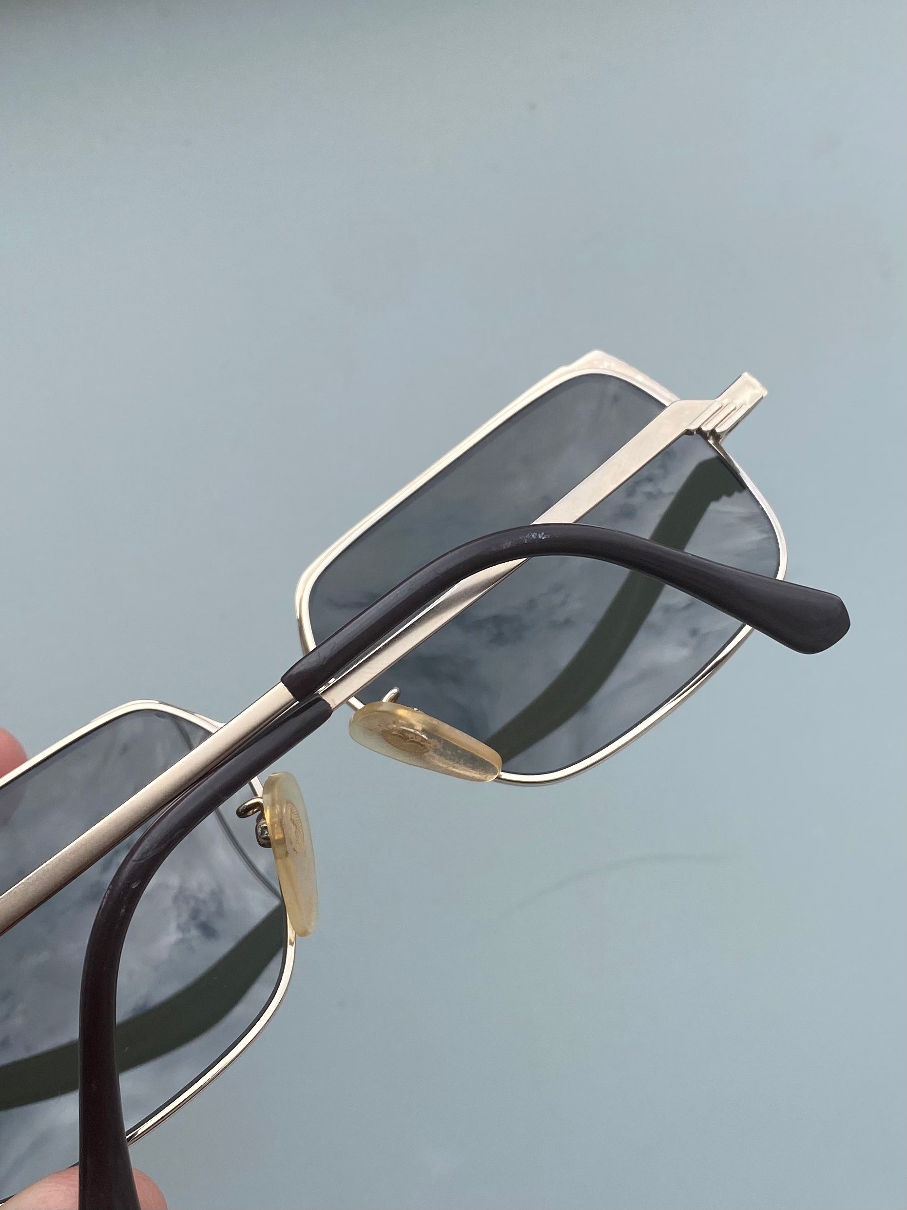 Yves Saint Laurent Oversized Sunglasses - SYLK