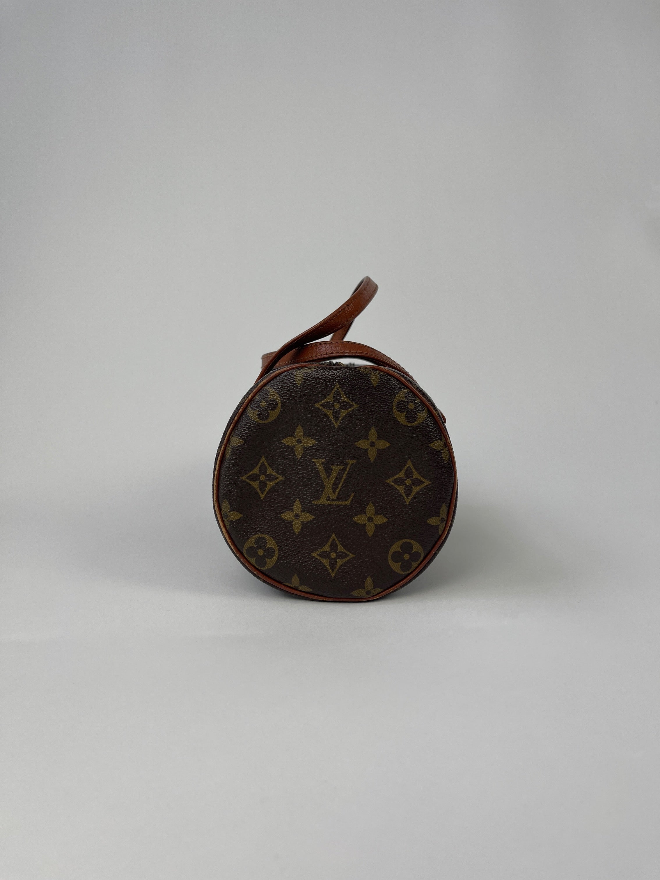 Louis Vuitton 1986 Papillon 26 Monogram Hand Bag - SYLK