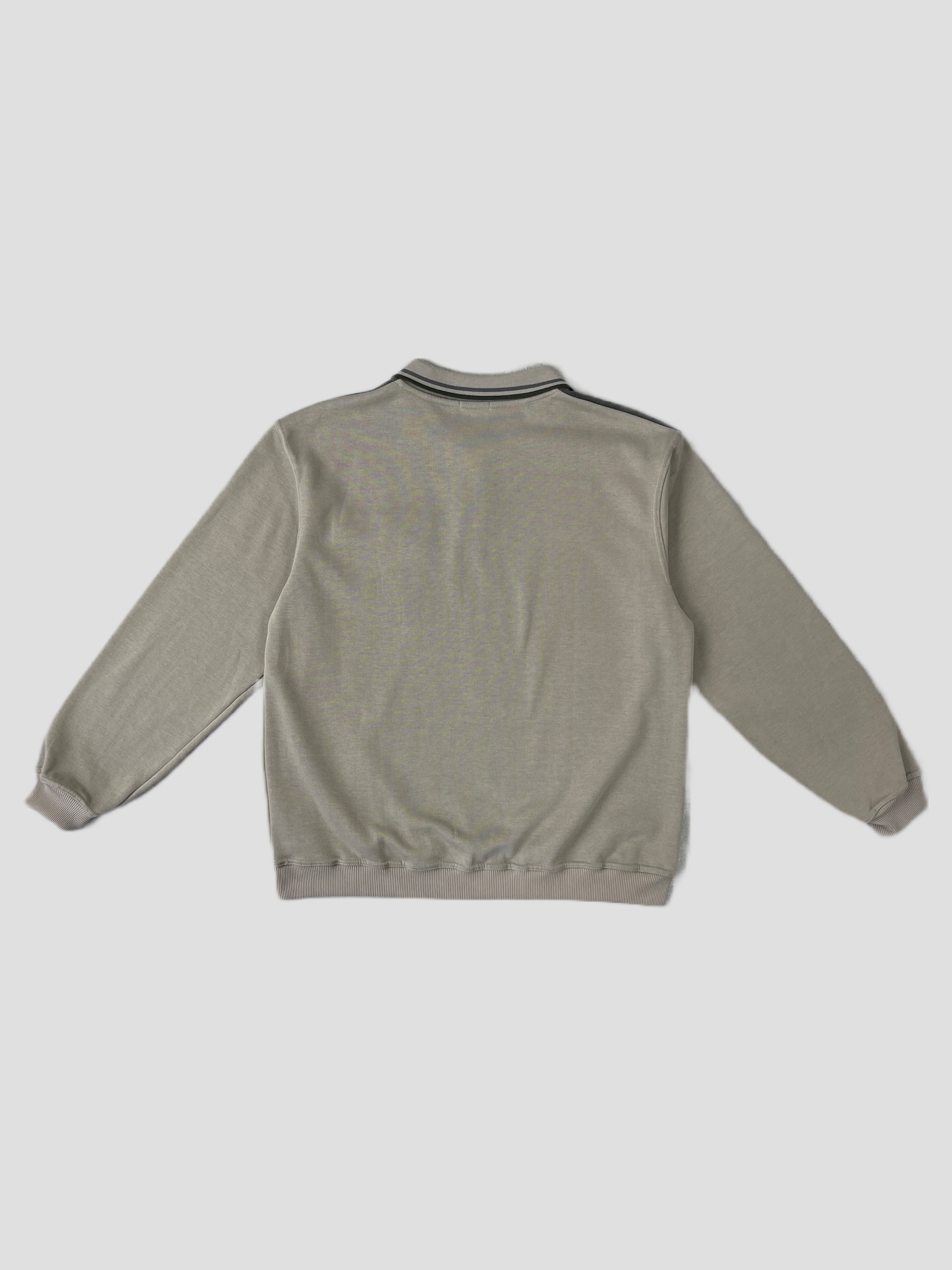 Beige Vintage Polo sweatshirt, men's M/L size, casual shirt with classic collar and embroidered logo, made of soft fabric.