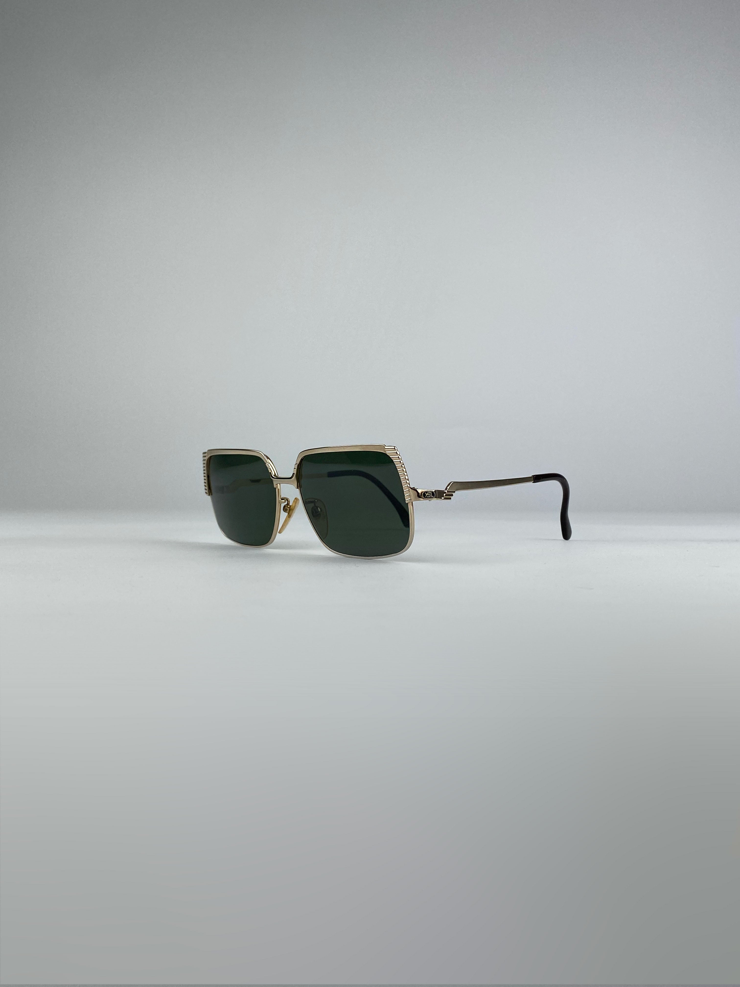 Yves Saint Laurent Oversized Sunglasses - SYLK